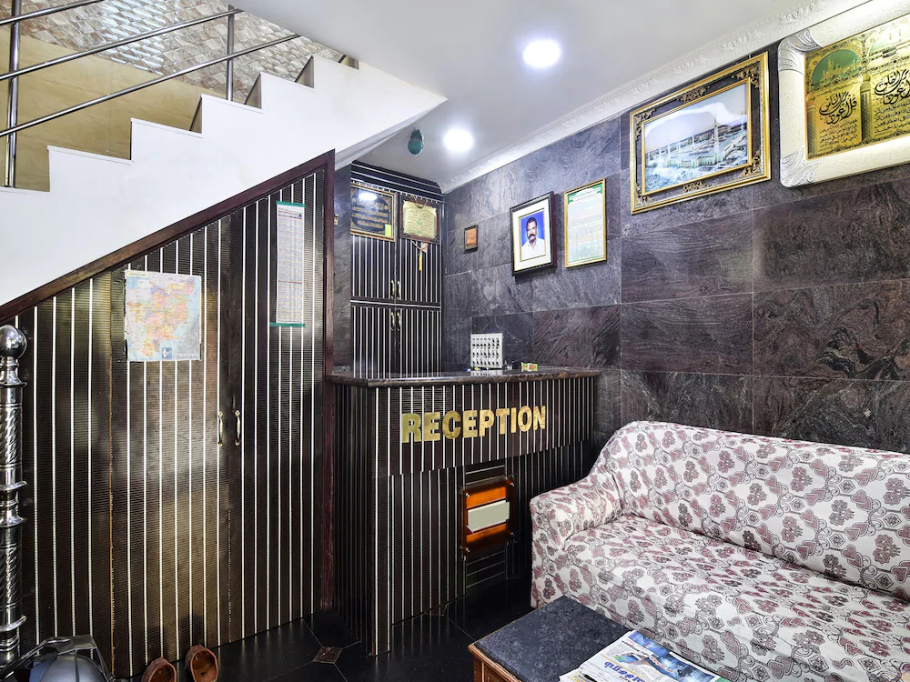 Jancy Residency By OYO Rooms