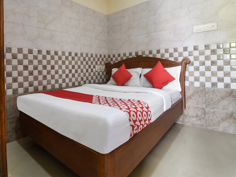 Jancy Residency By OYO Rooms