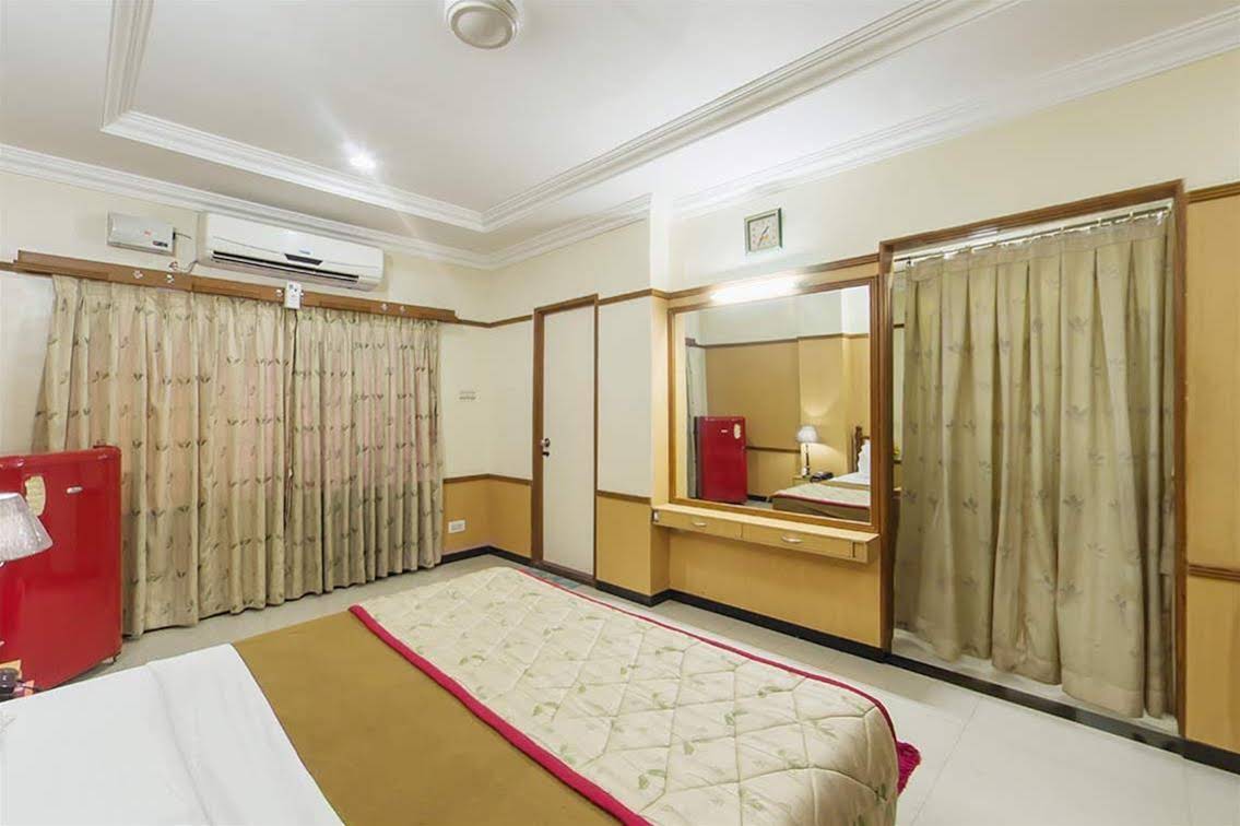 Hotel Aryaas Residence