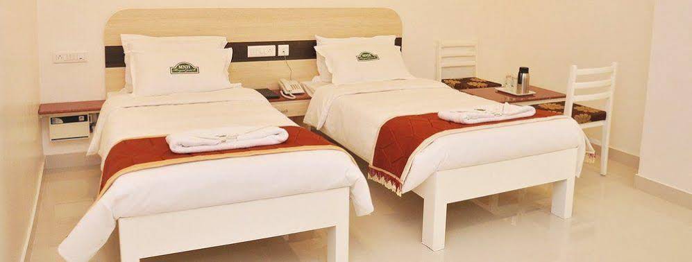 Hotel MNH Royal Park