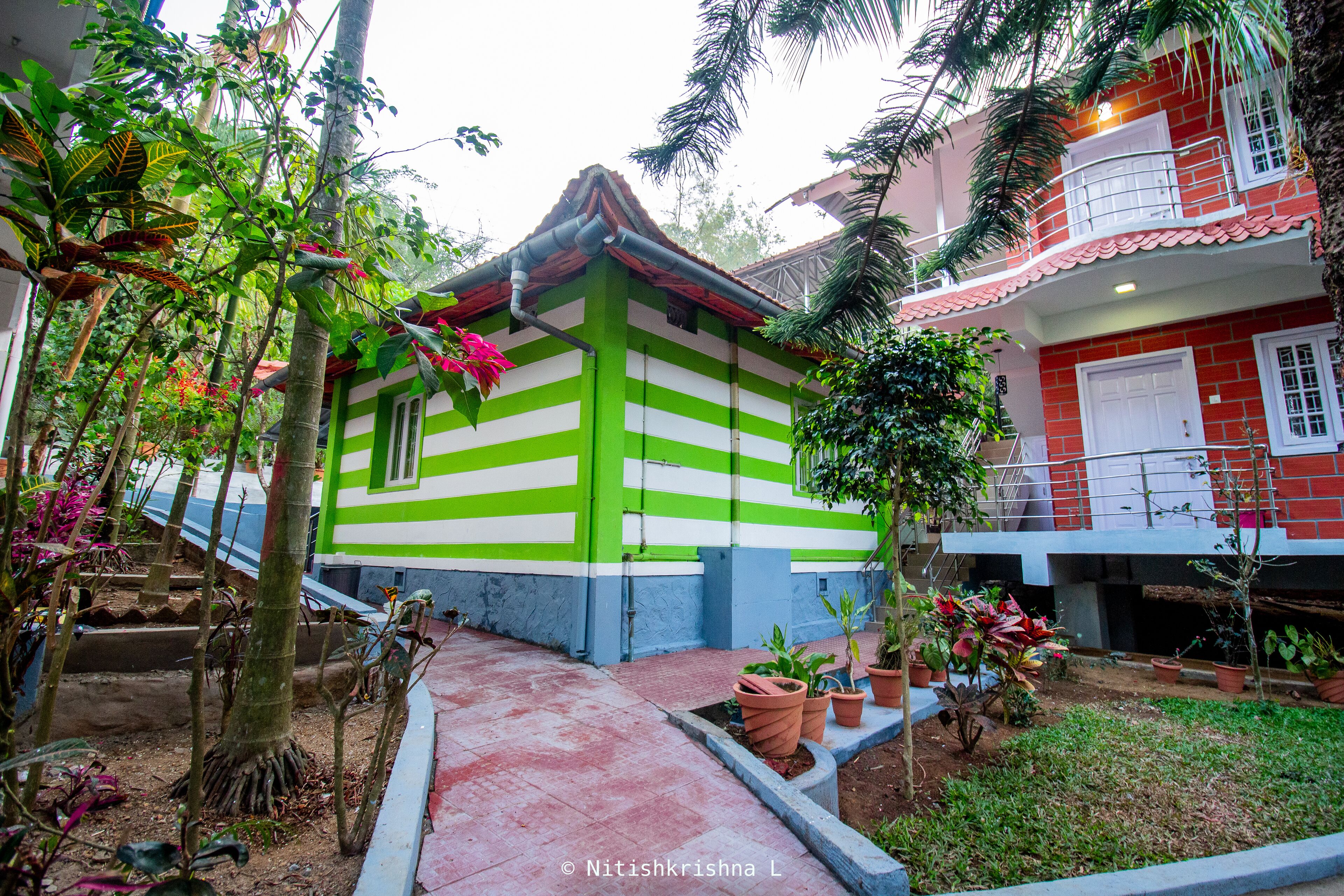 Livgrand Deepikas Residence Valparai
