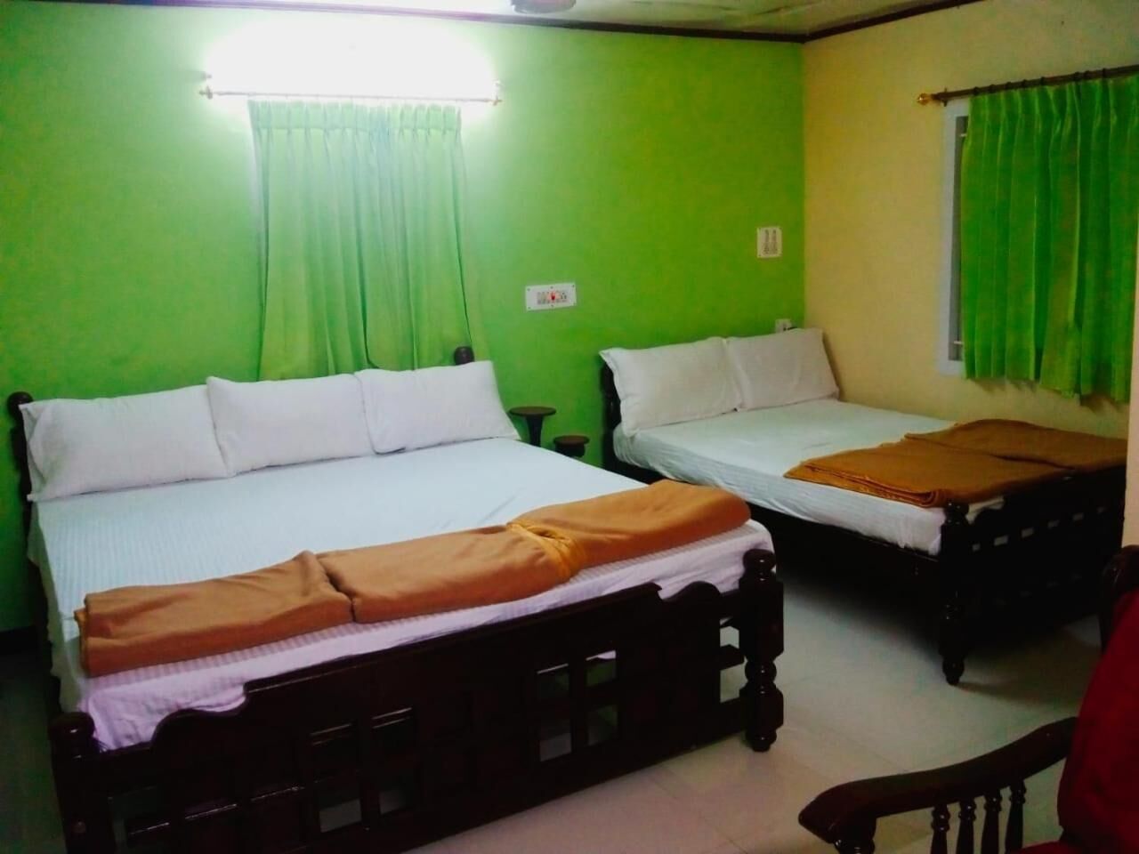 Livgrand Deepikas Residence Valparai