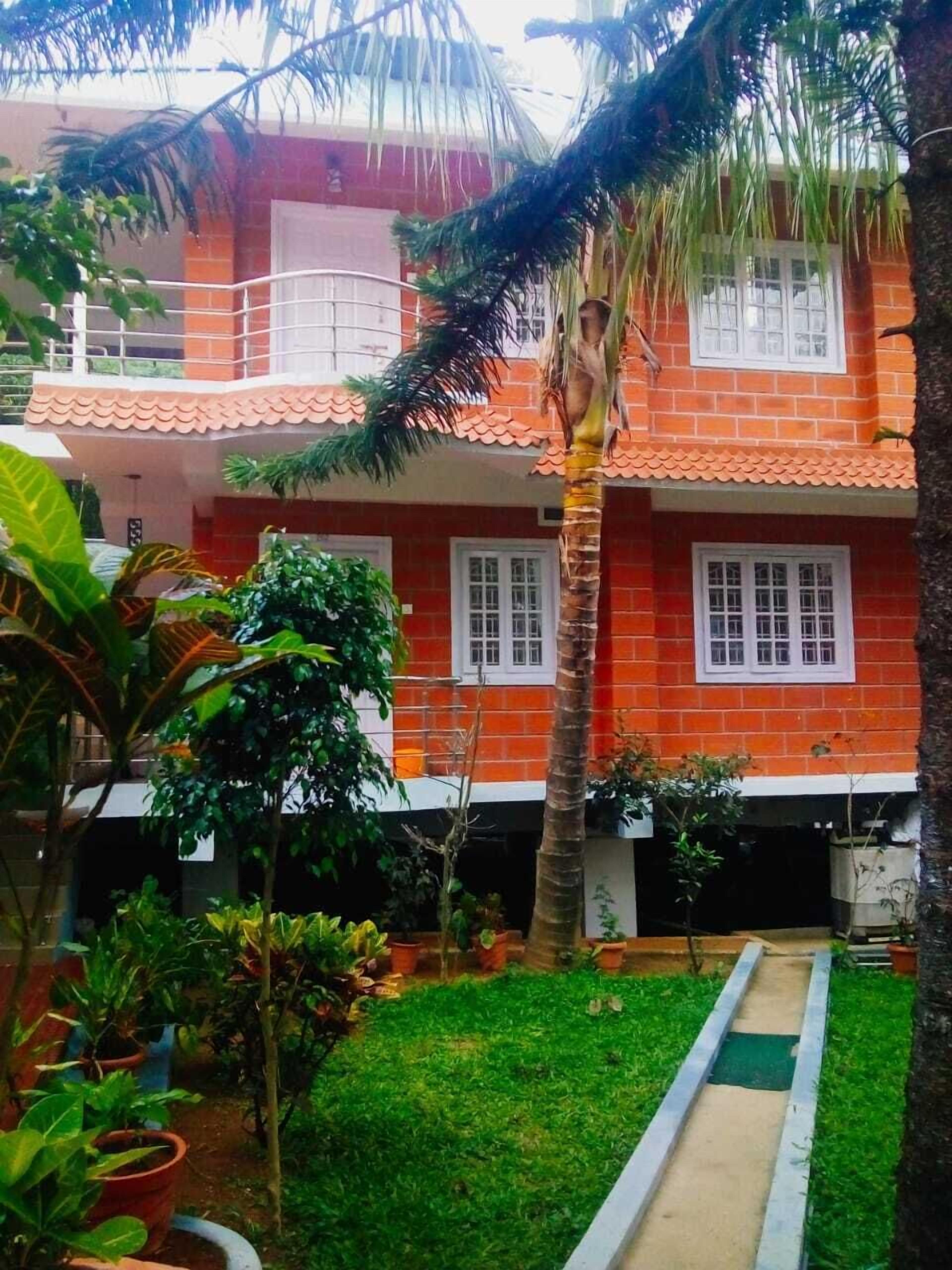 Livgrand Deepikas Residence Valparai