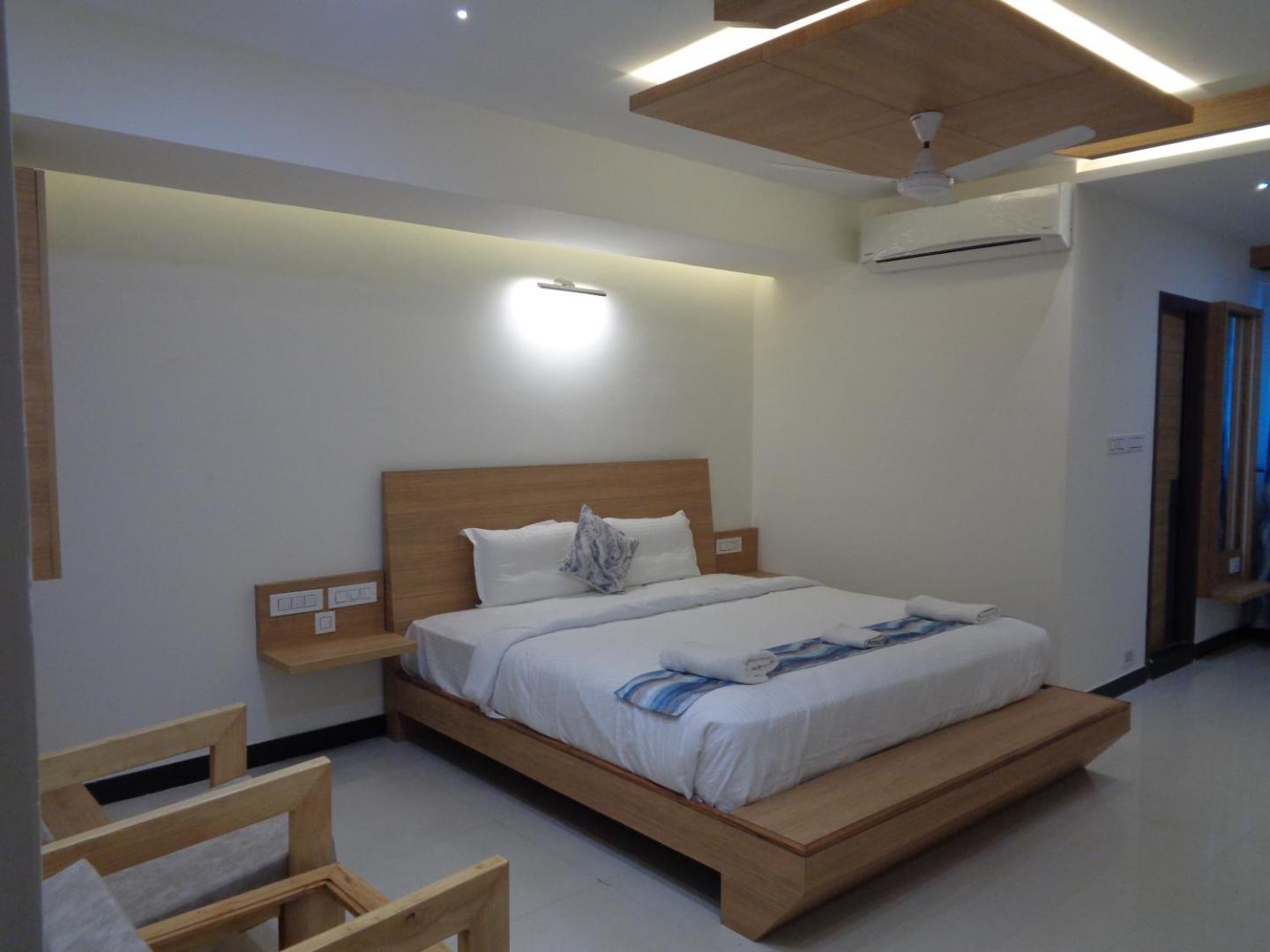 The Nest Compact Inn