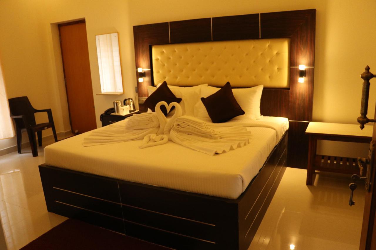 SS Silver Oaks Resort