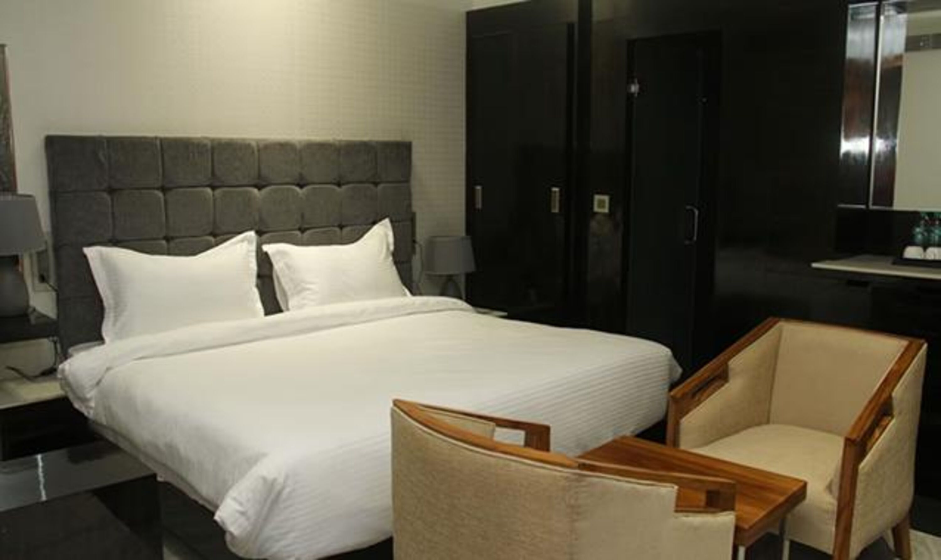 Fabhotel Prime The Daffodils