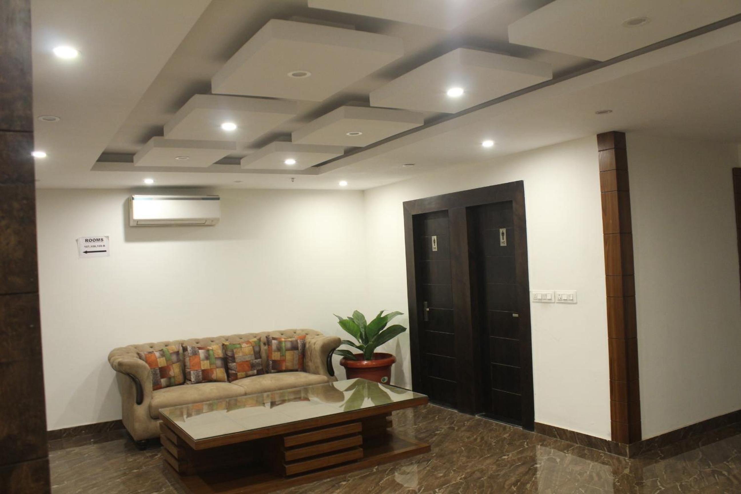 Hotel Height View Residency