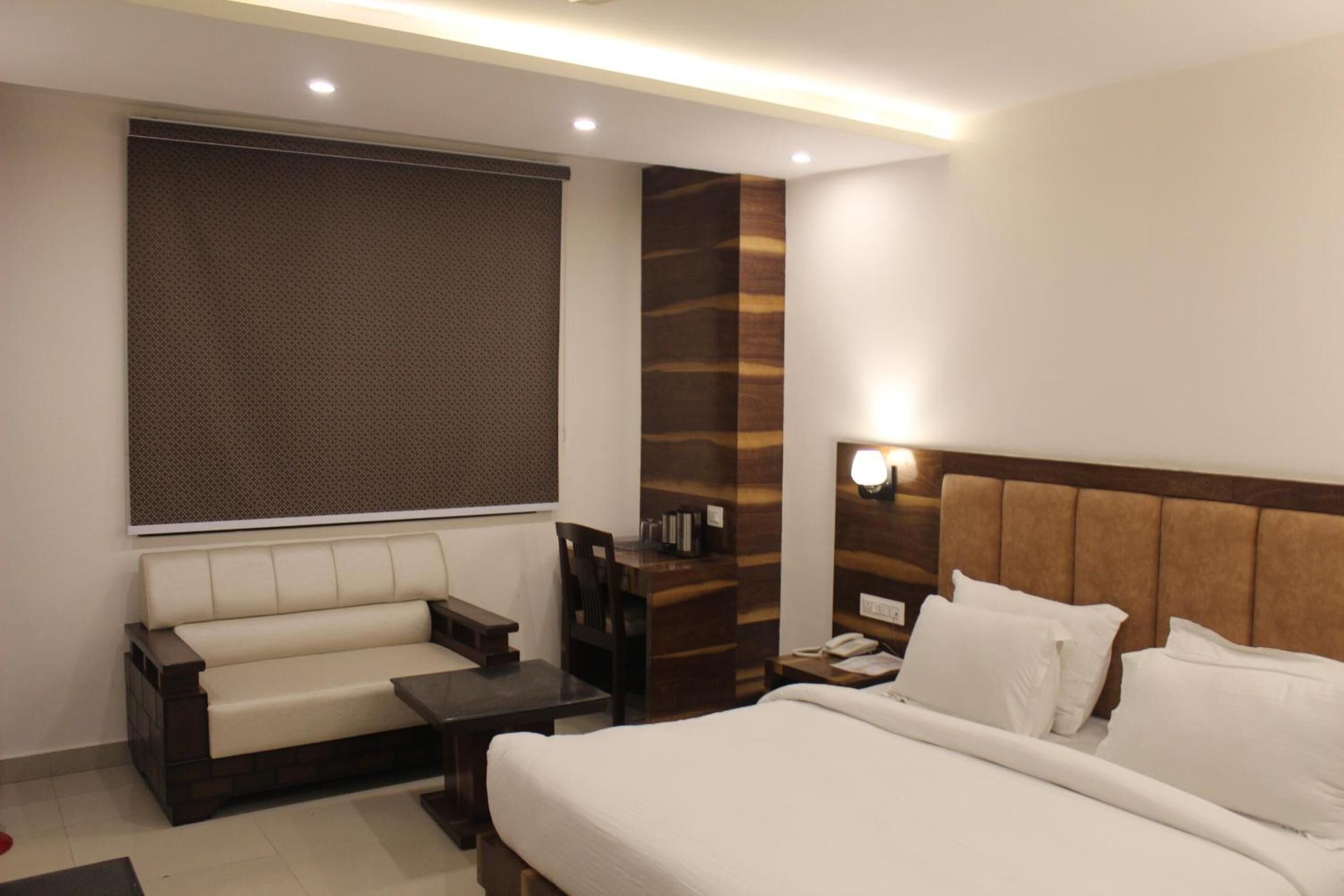 Hotel Height View Residency