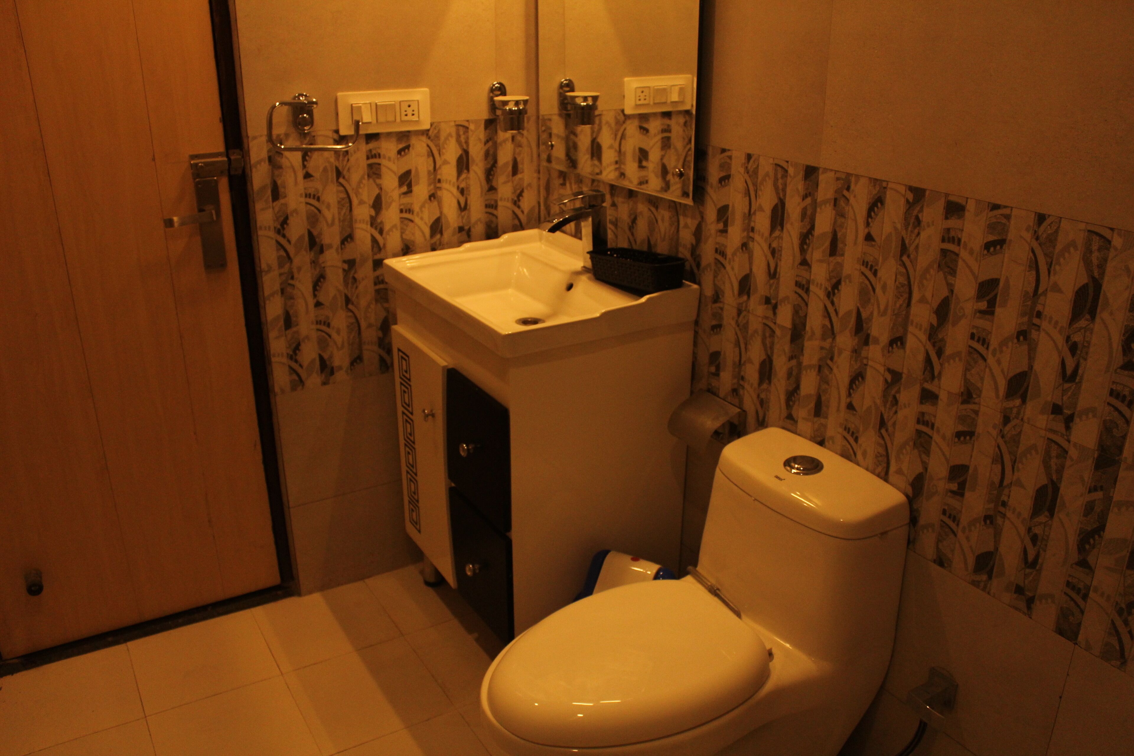 Hotel Height View Residency