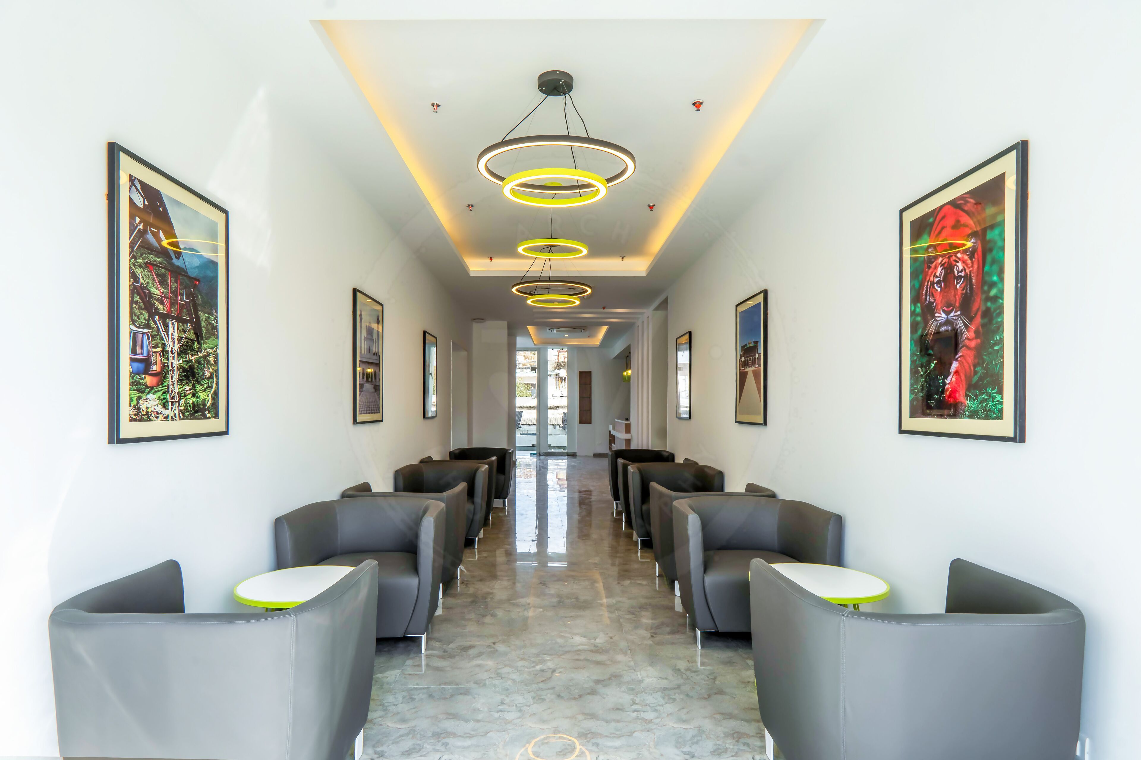 Hotel Le Roi Dehradun