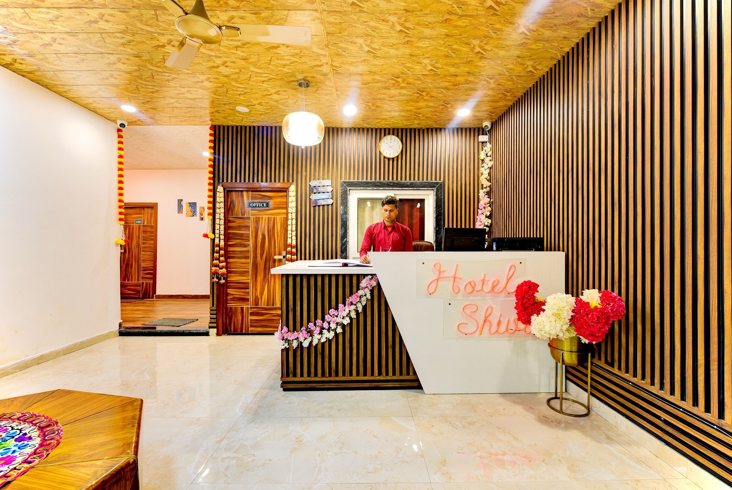 Hotel Shiva Lake