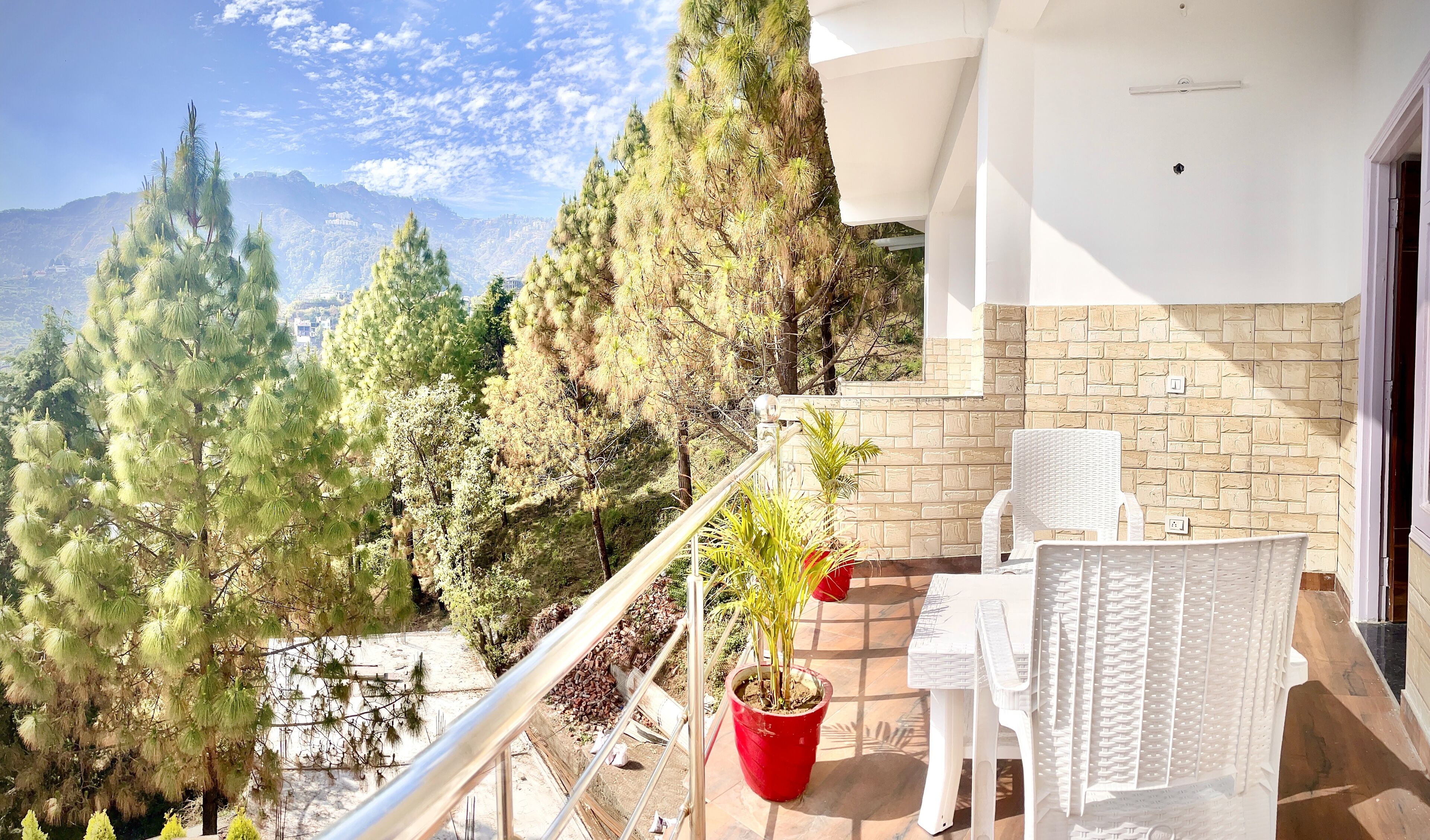 Hotel Shiva Lake