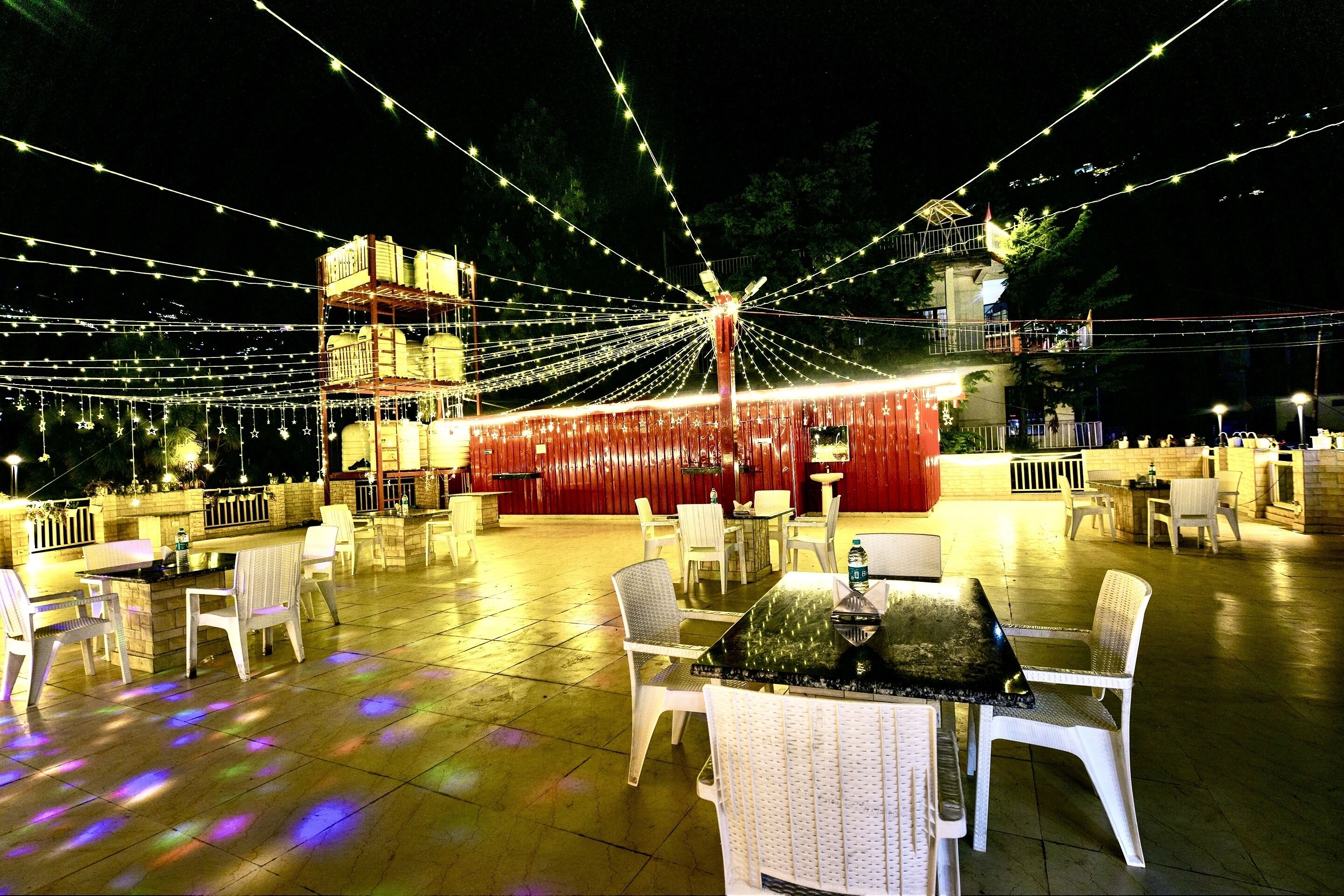 Hotel Shiva Lake