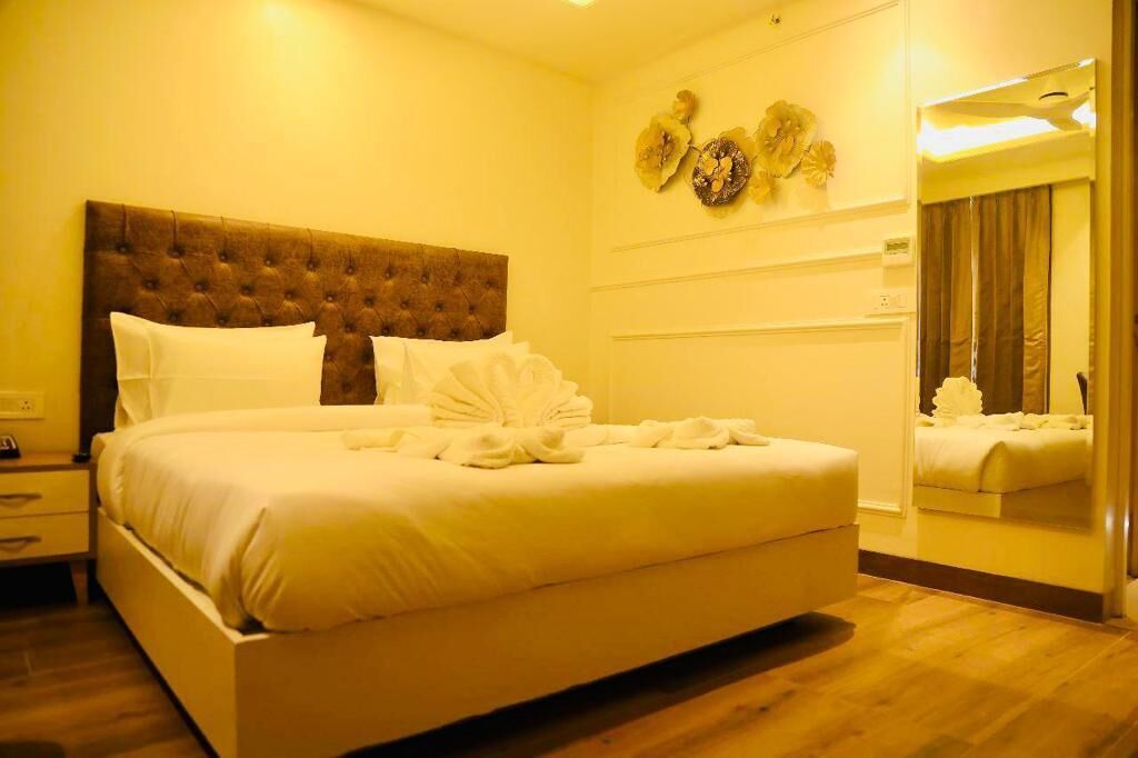 Sapphire Sky Hotel