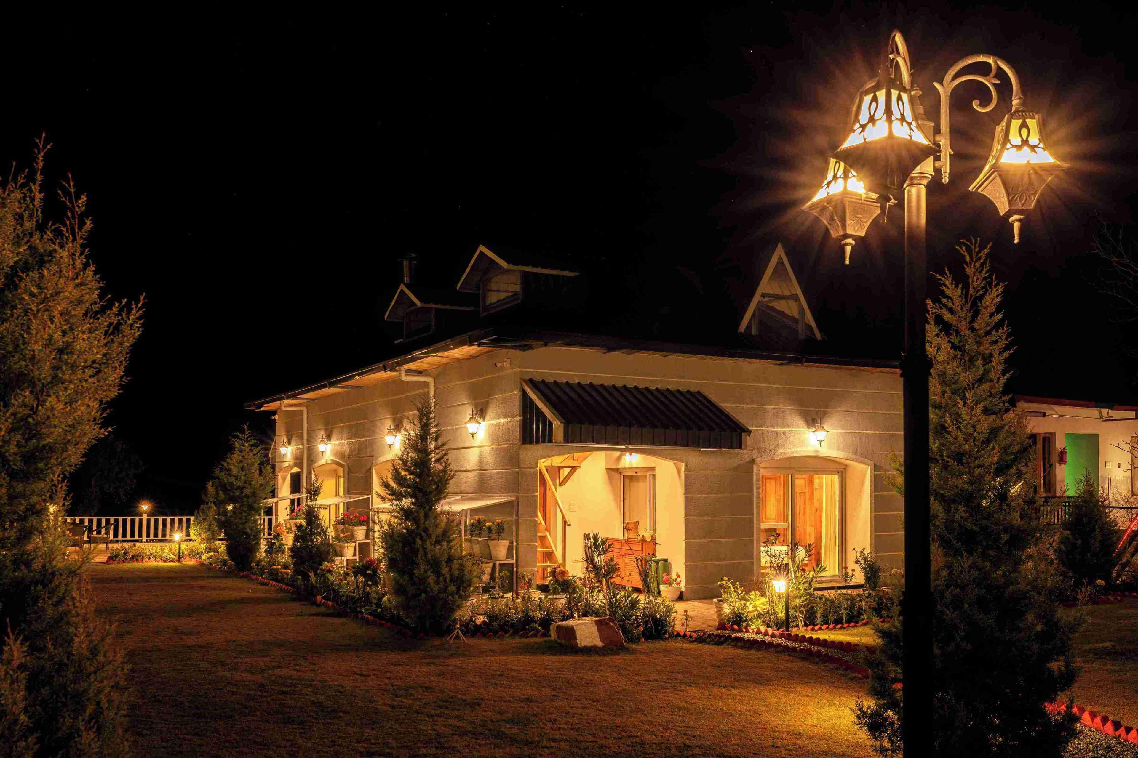 ama Stays & Trails Barefoot Bungalow, Dhanaulti