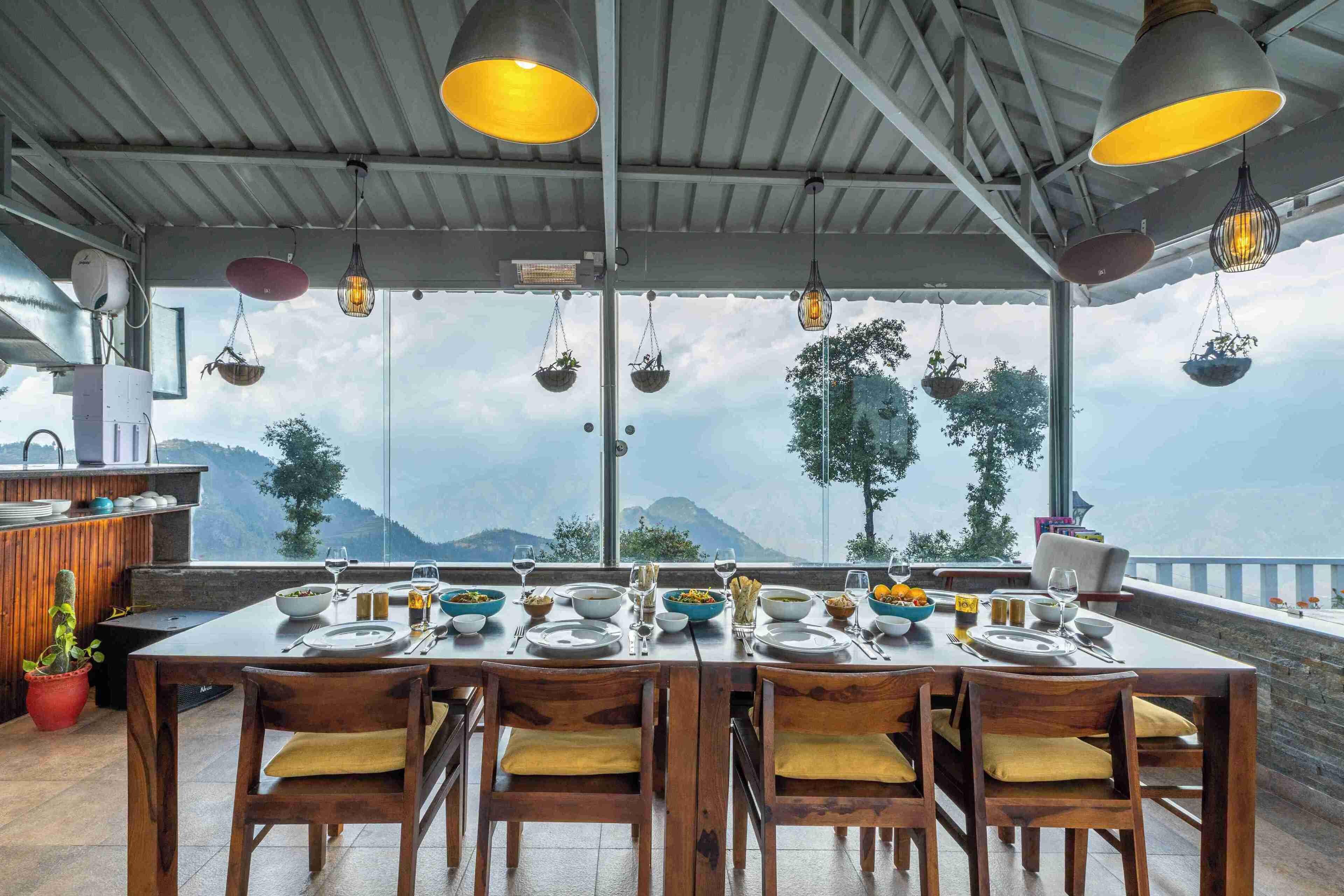 ama Stays & Trails Barefoot Bungalow, Dhanaulti