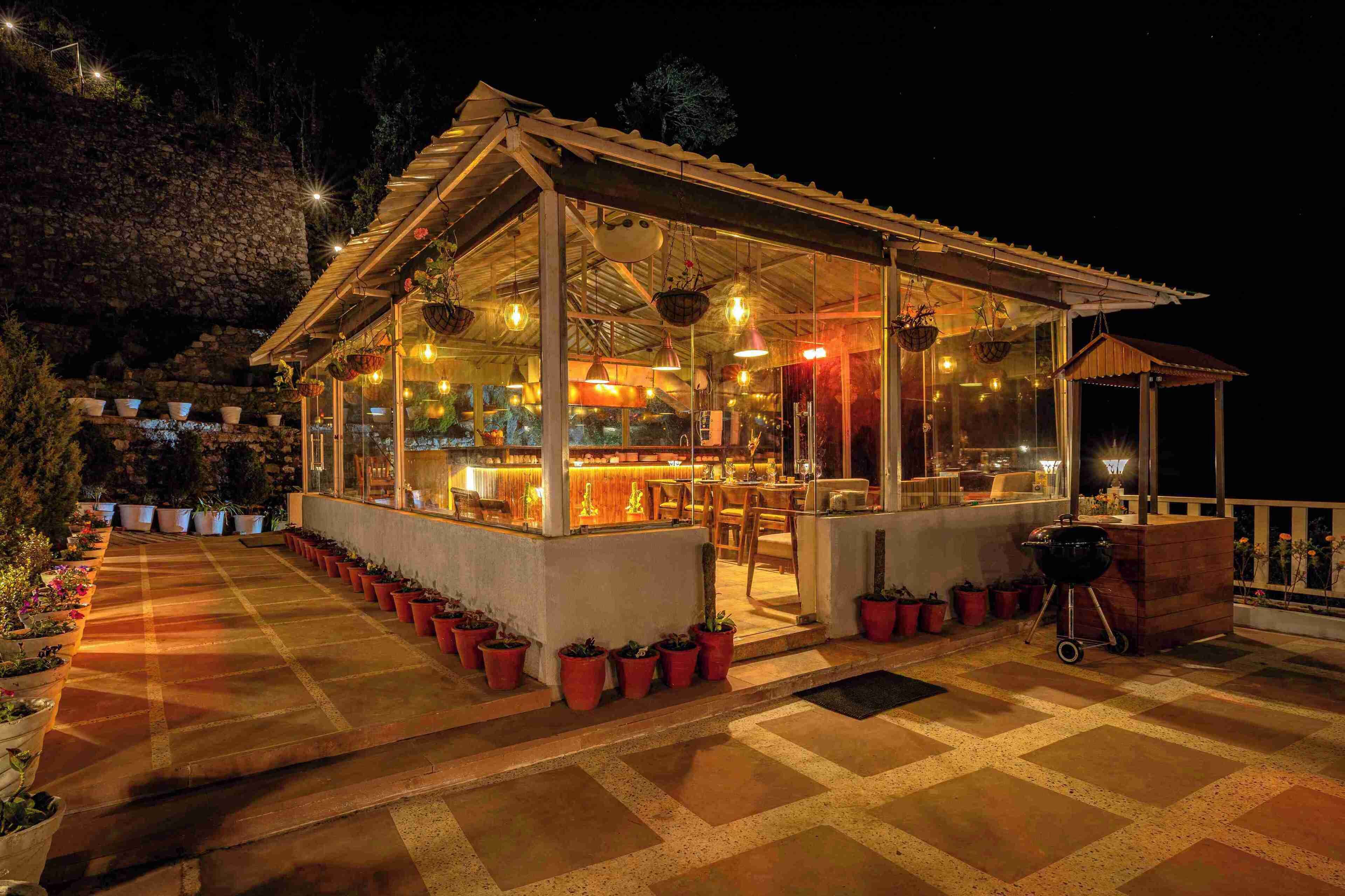 ama Stays & Trails Barefoot Bungalow, Dhanaulti
