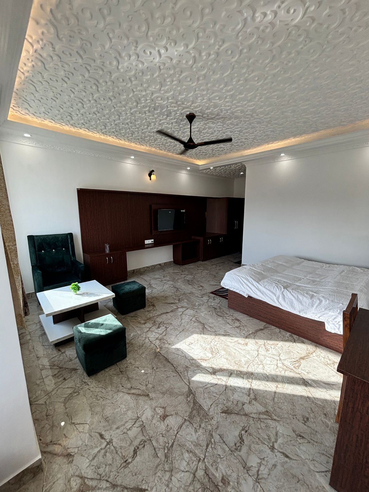 Hotel White inn