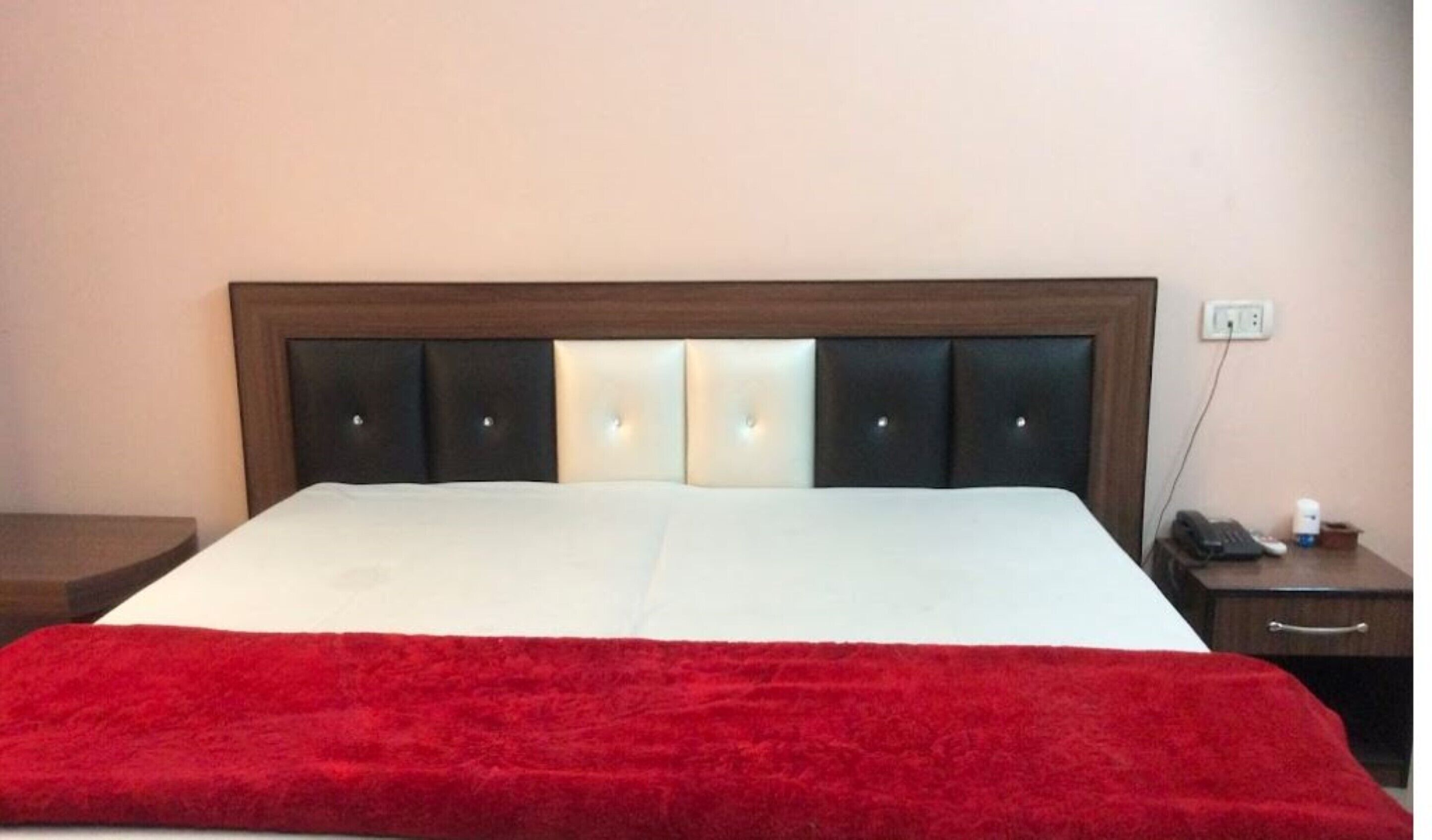 Hotel Golden Village