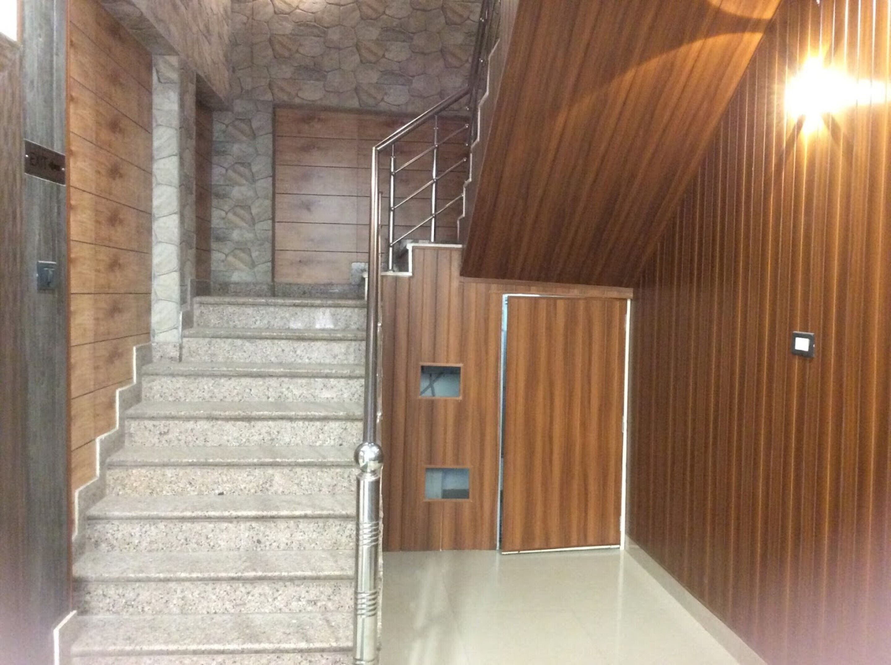 Hotel Golden Village