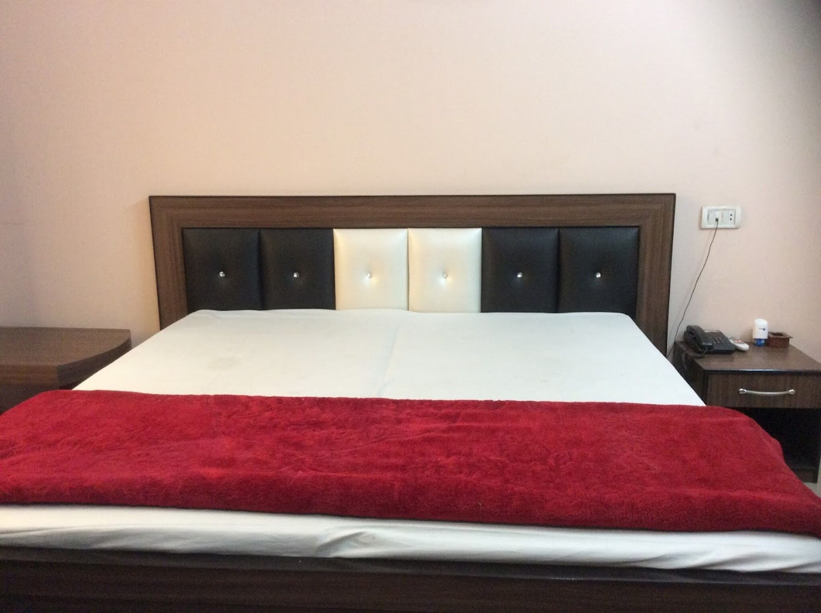 Hotel Golden Village
