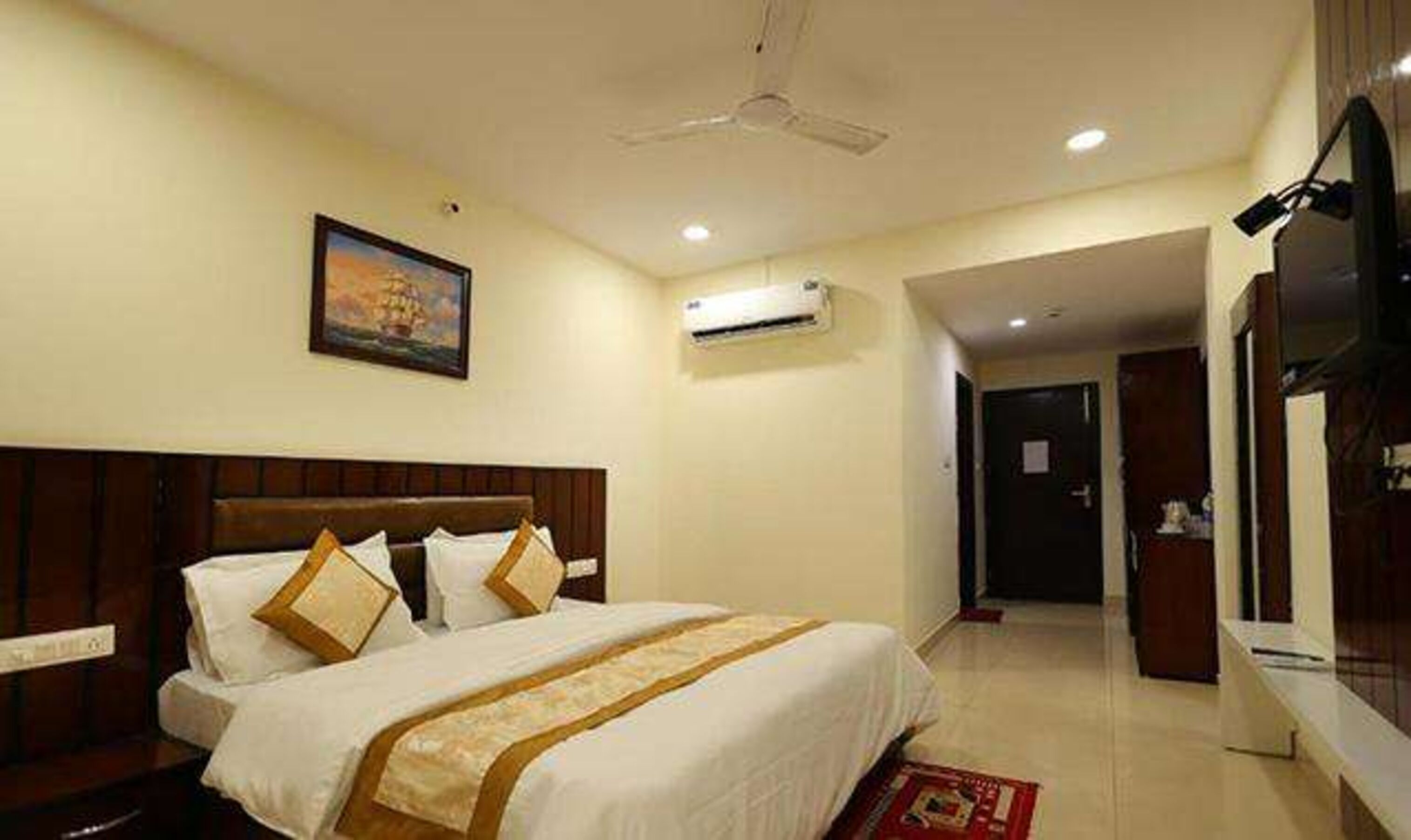 Red Coral by Fabhotel