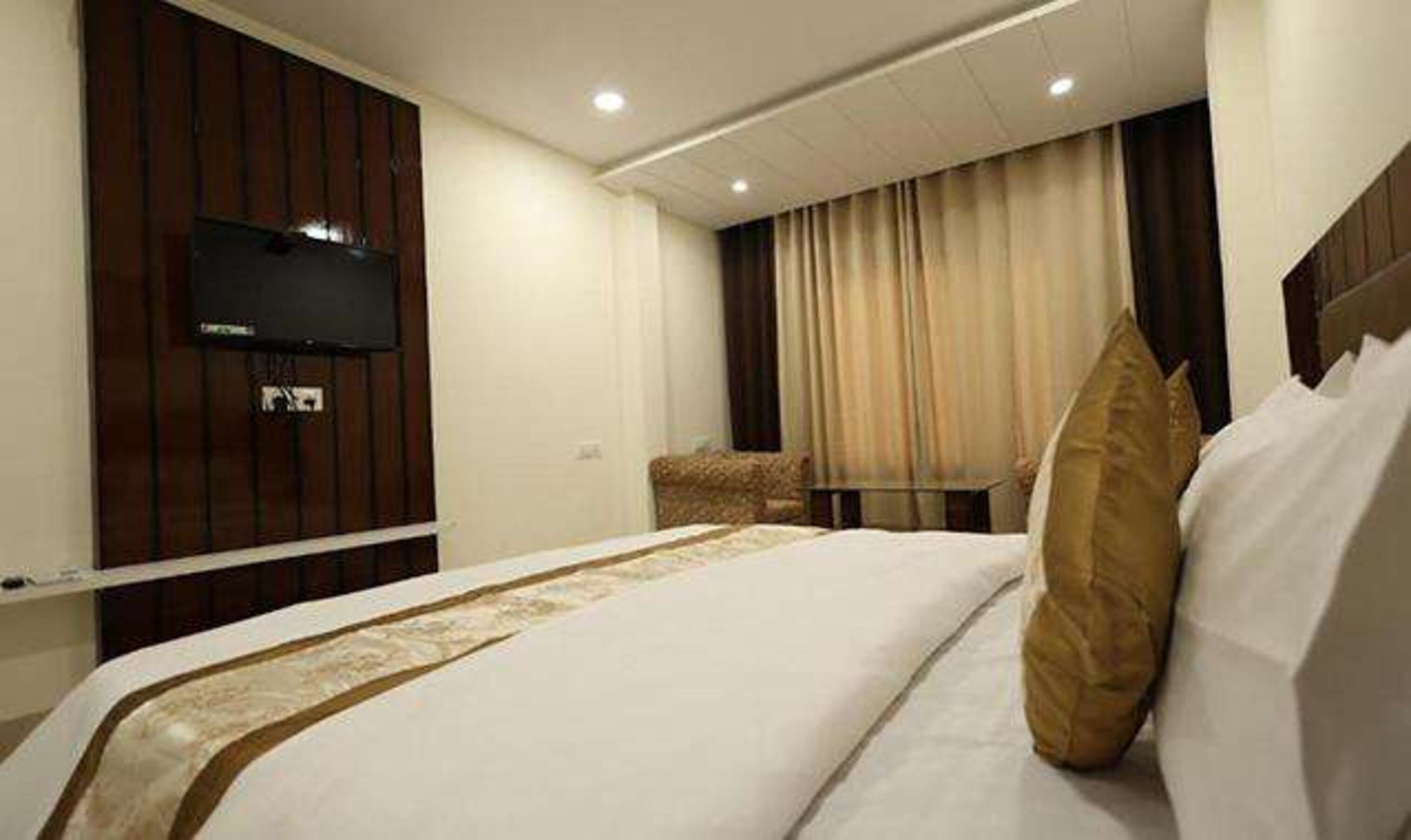 Red Coral by Fabhotel