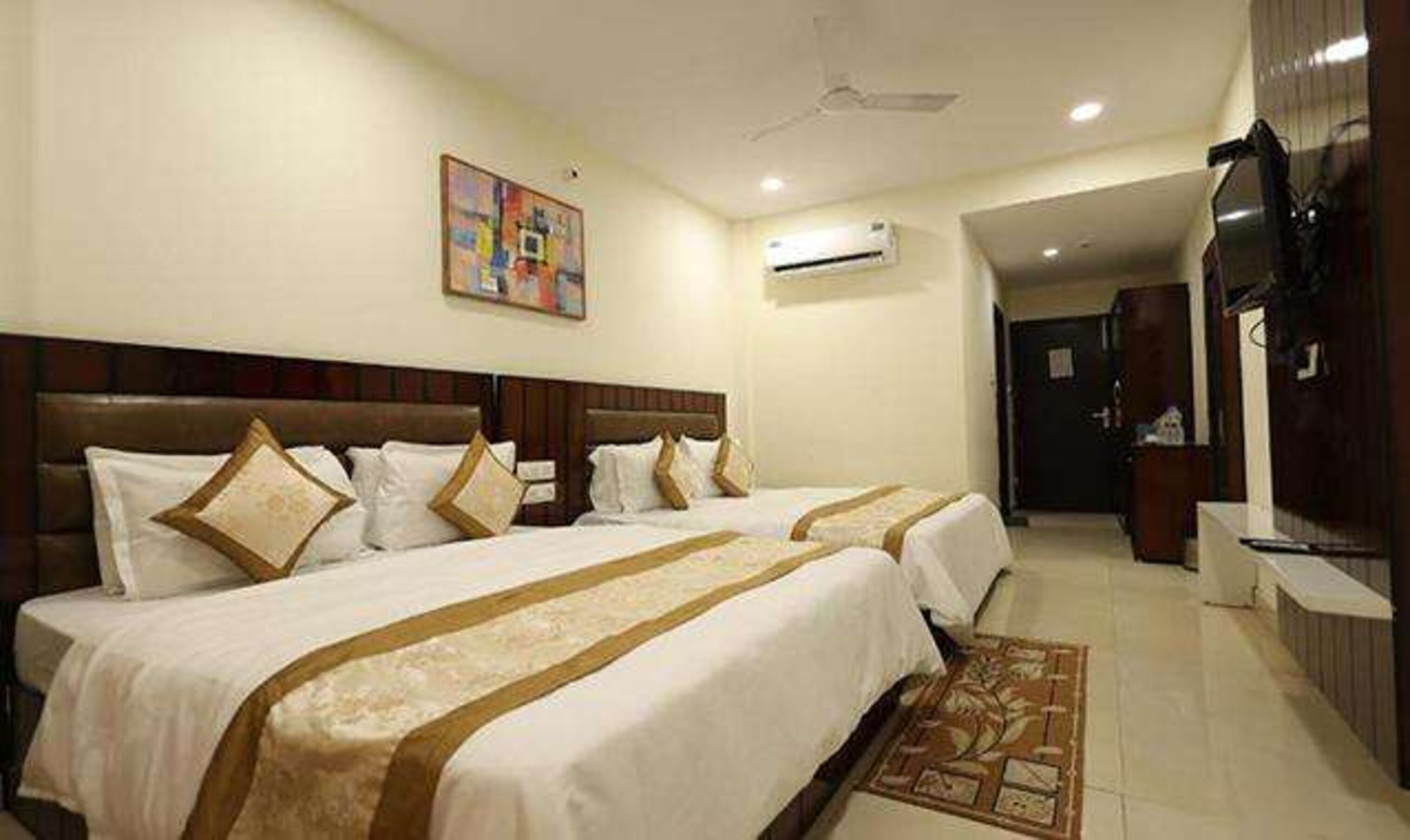 Red Coral by Fabhotel
