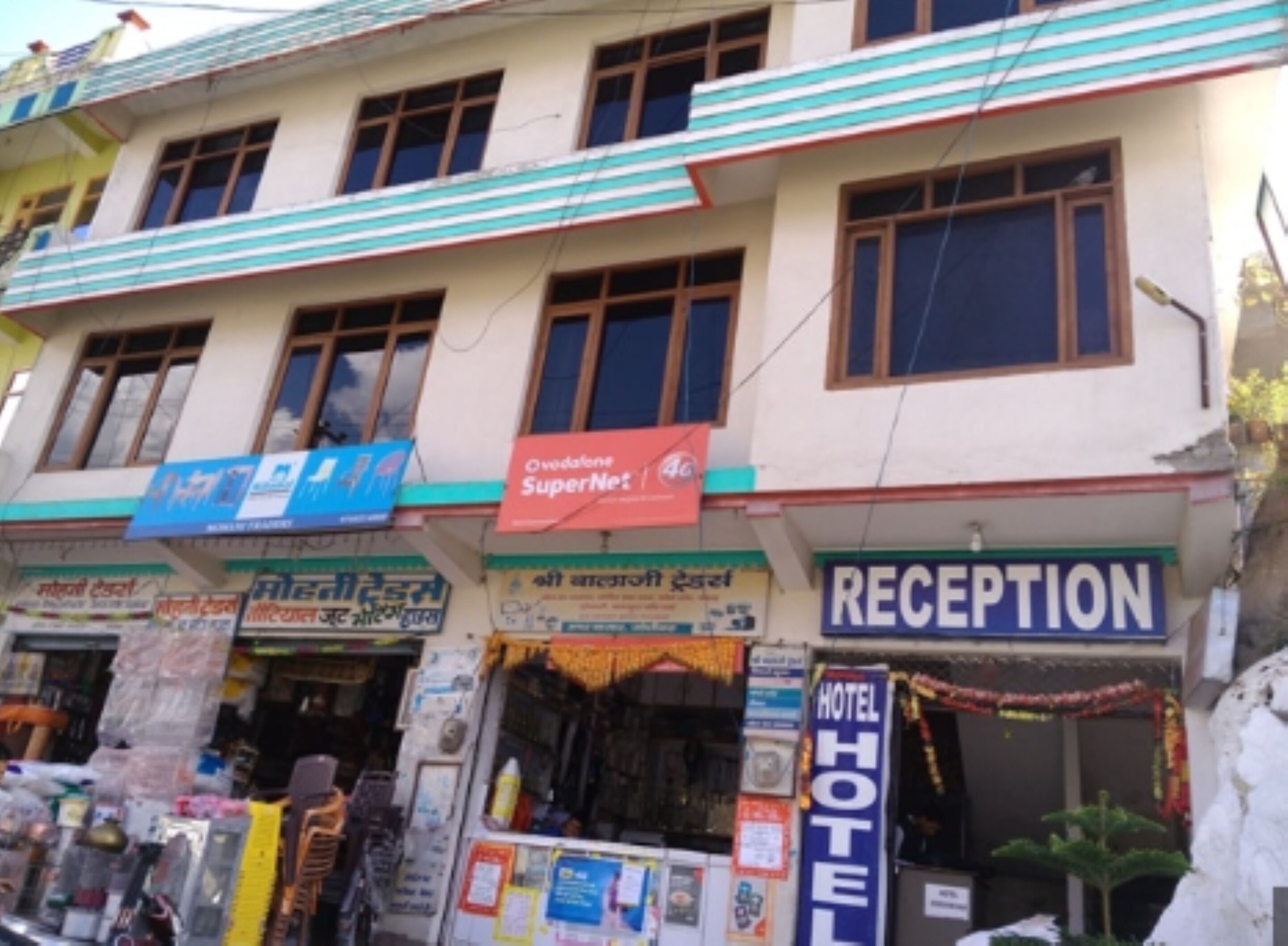 Hotel Himshikhar