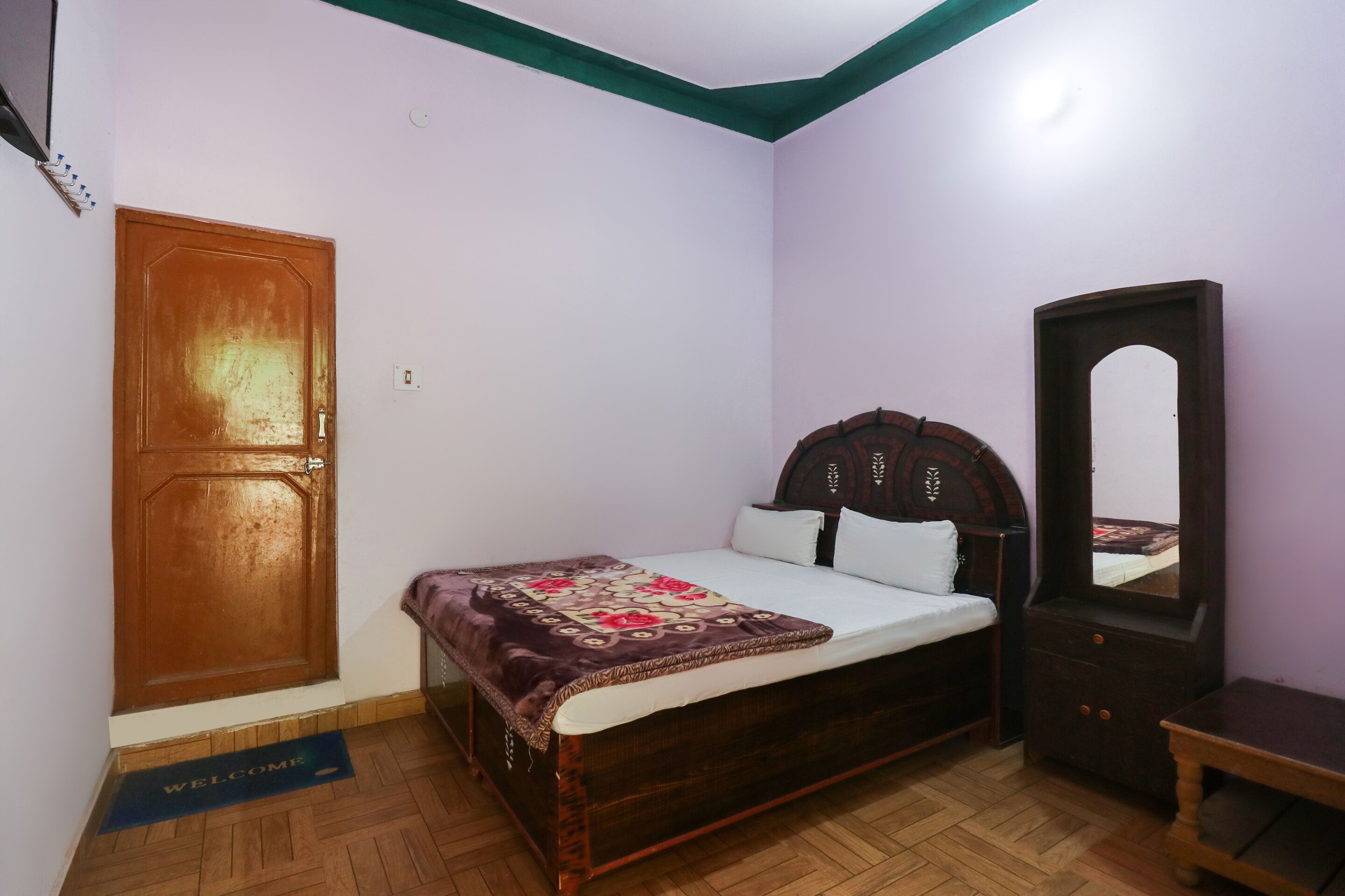 New Shiv Shakti by OYO Rooms