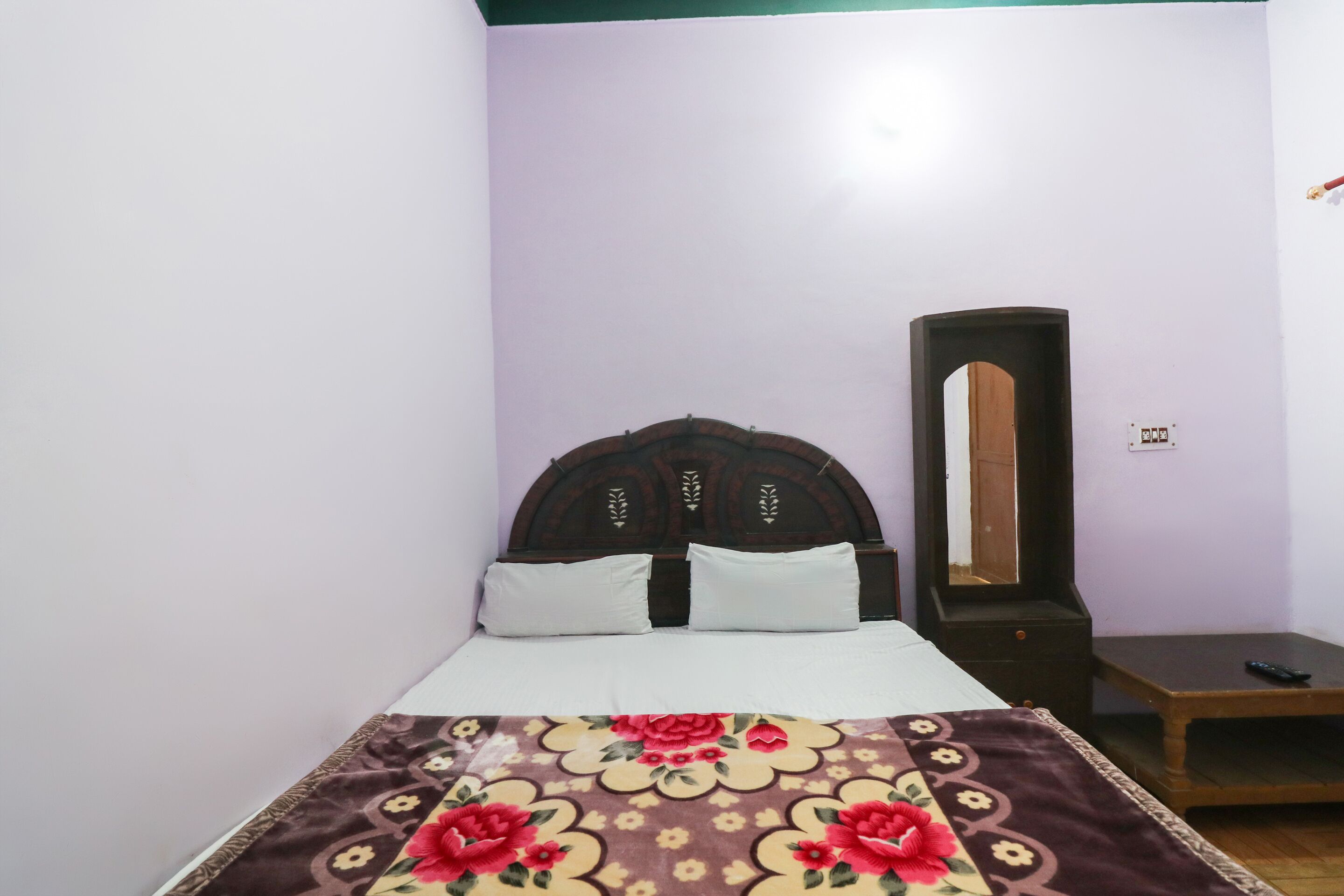 New Shiv Shakti by OYO Rooms