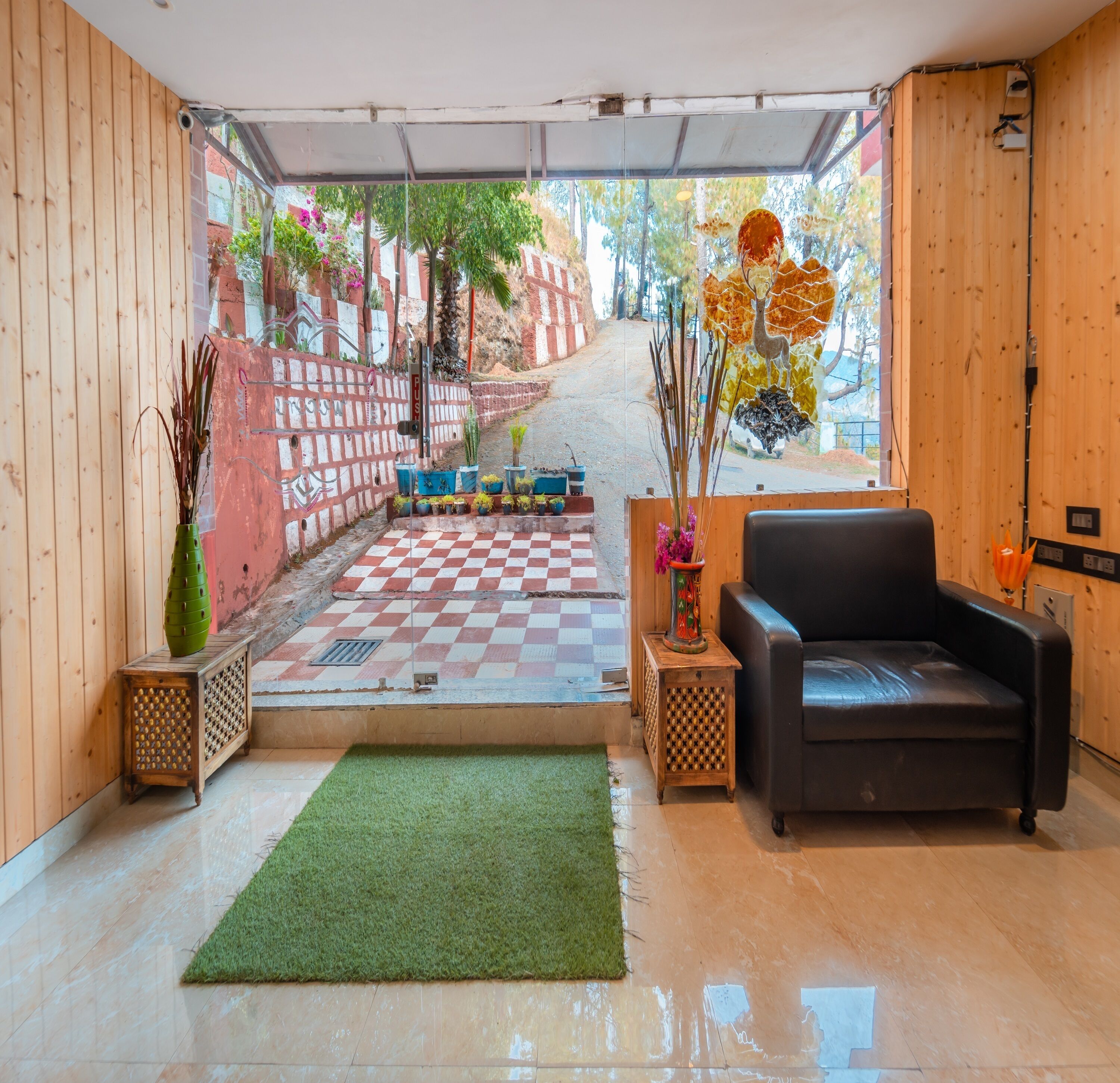 Flutter Hotels & Resort