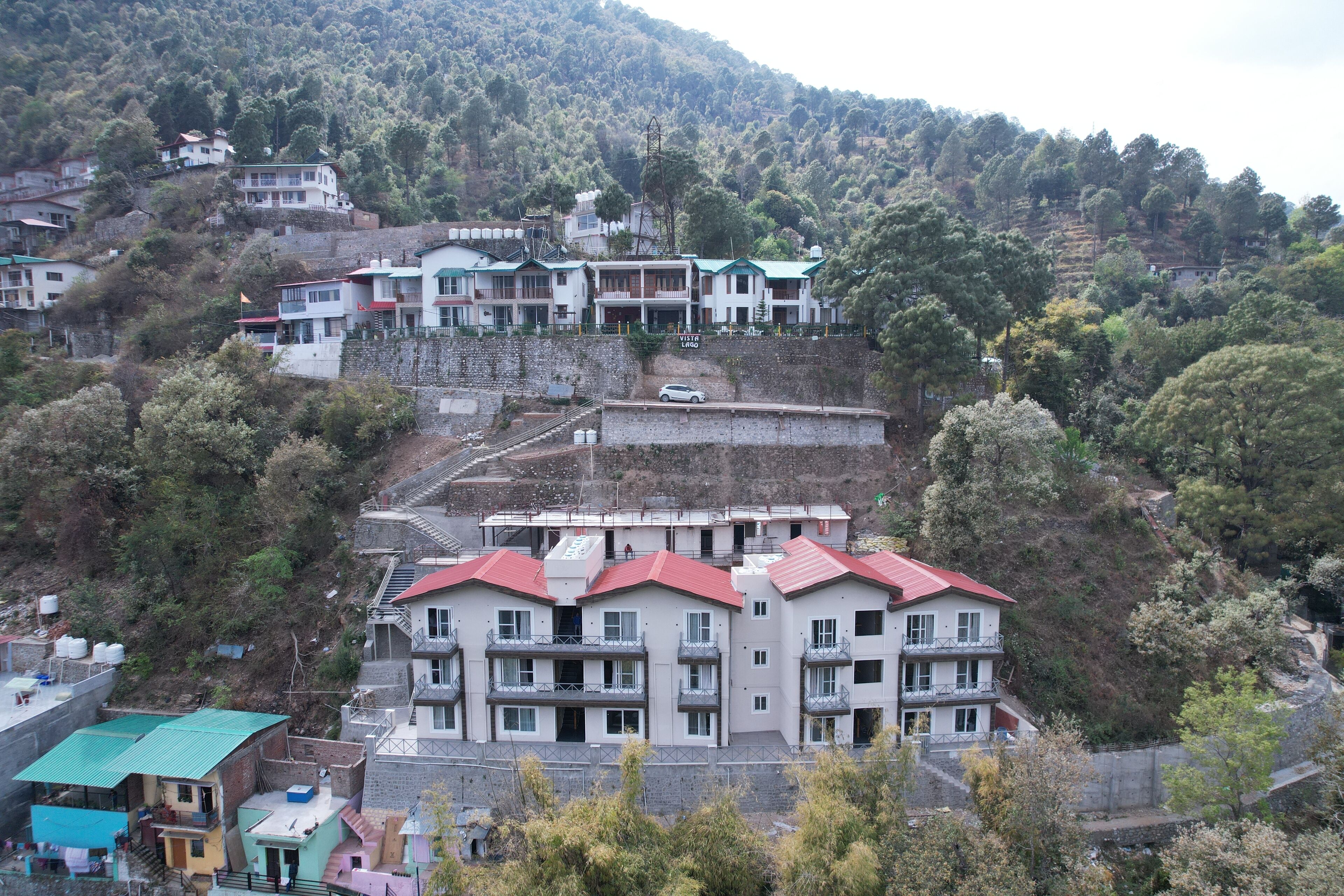 Hibiscus Lake View Hotel