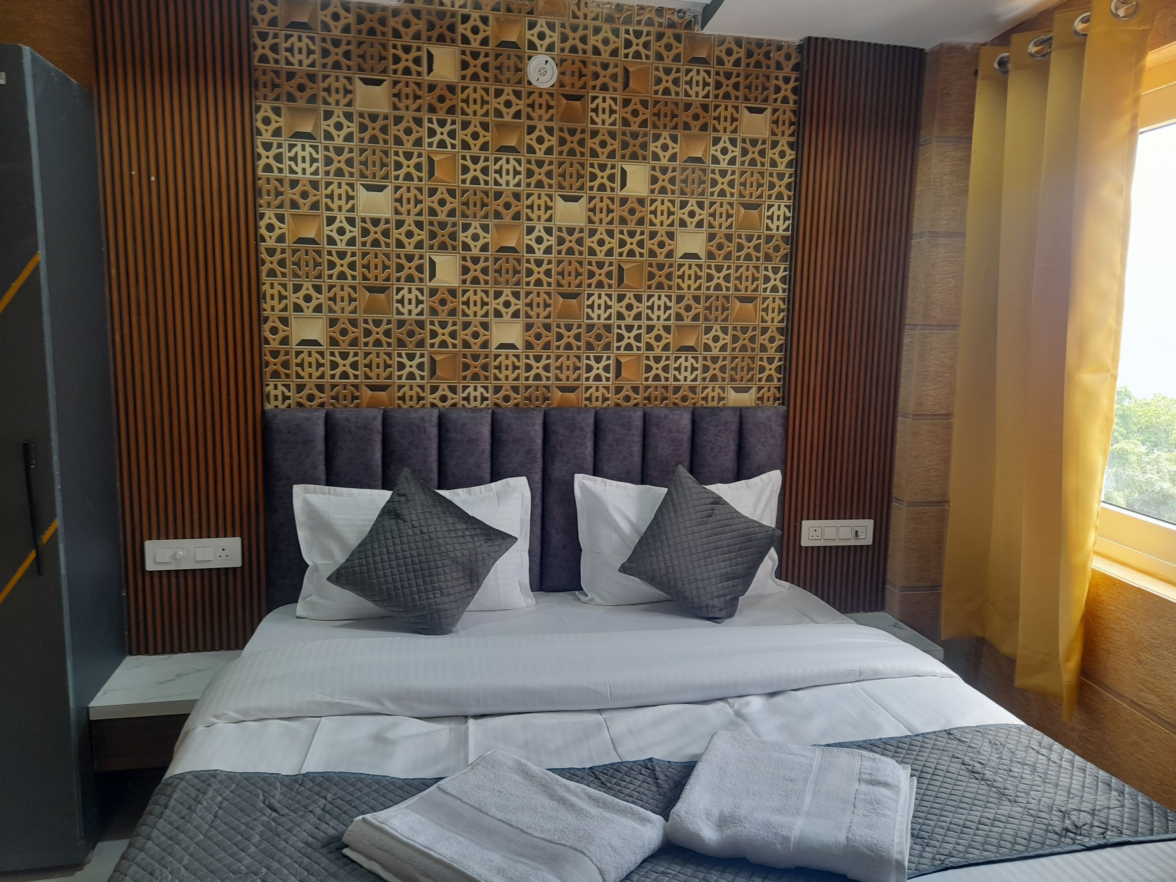 Hotel Asha Delight