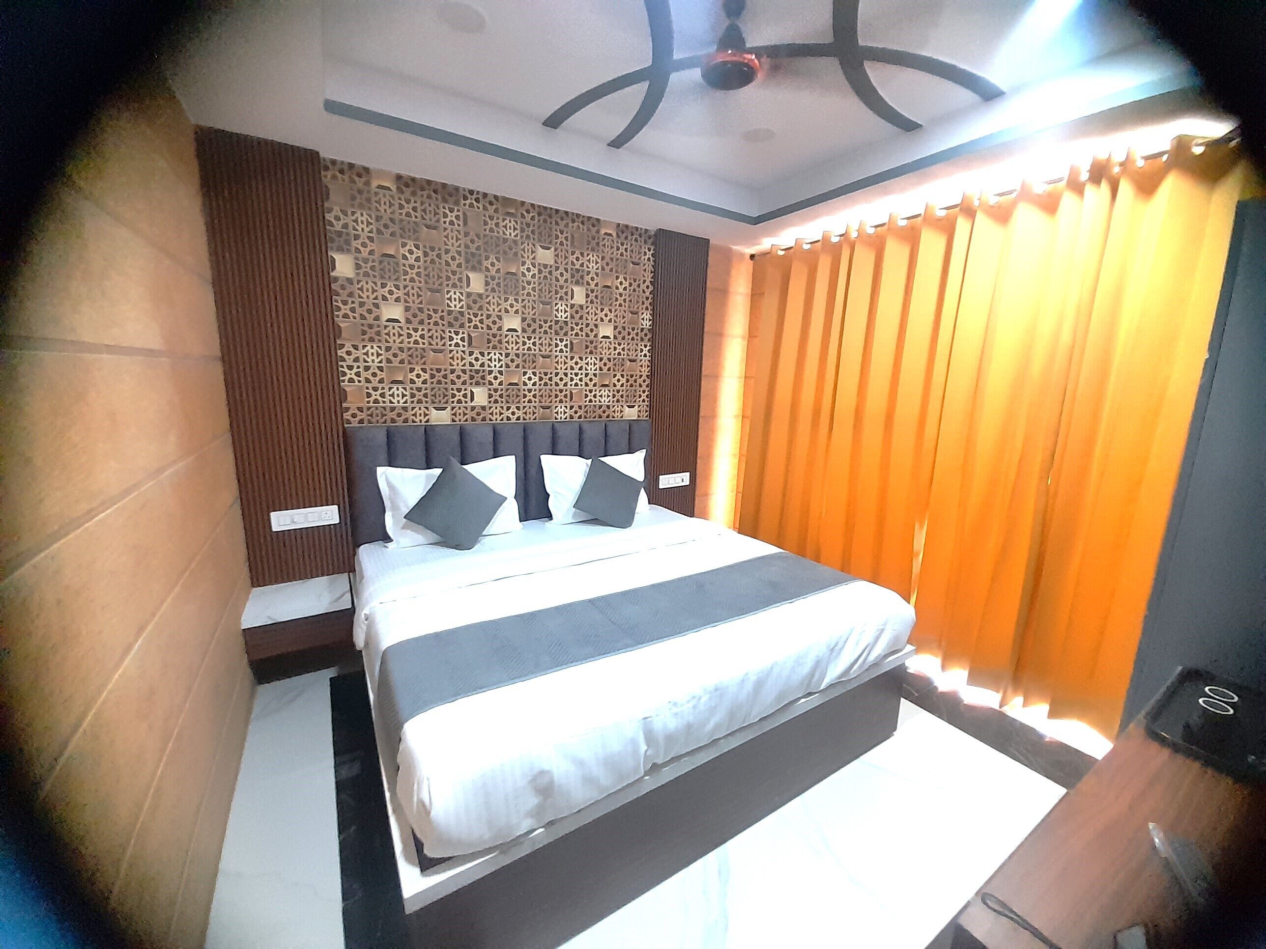 Hotel Asha Delight