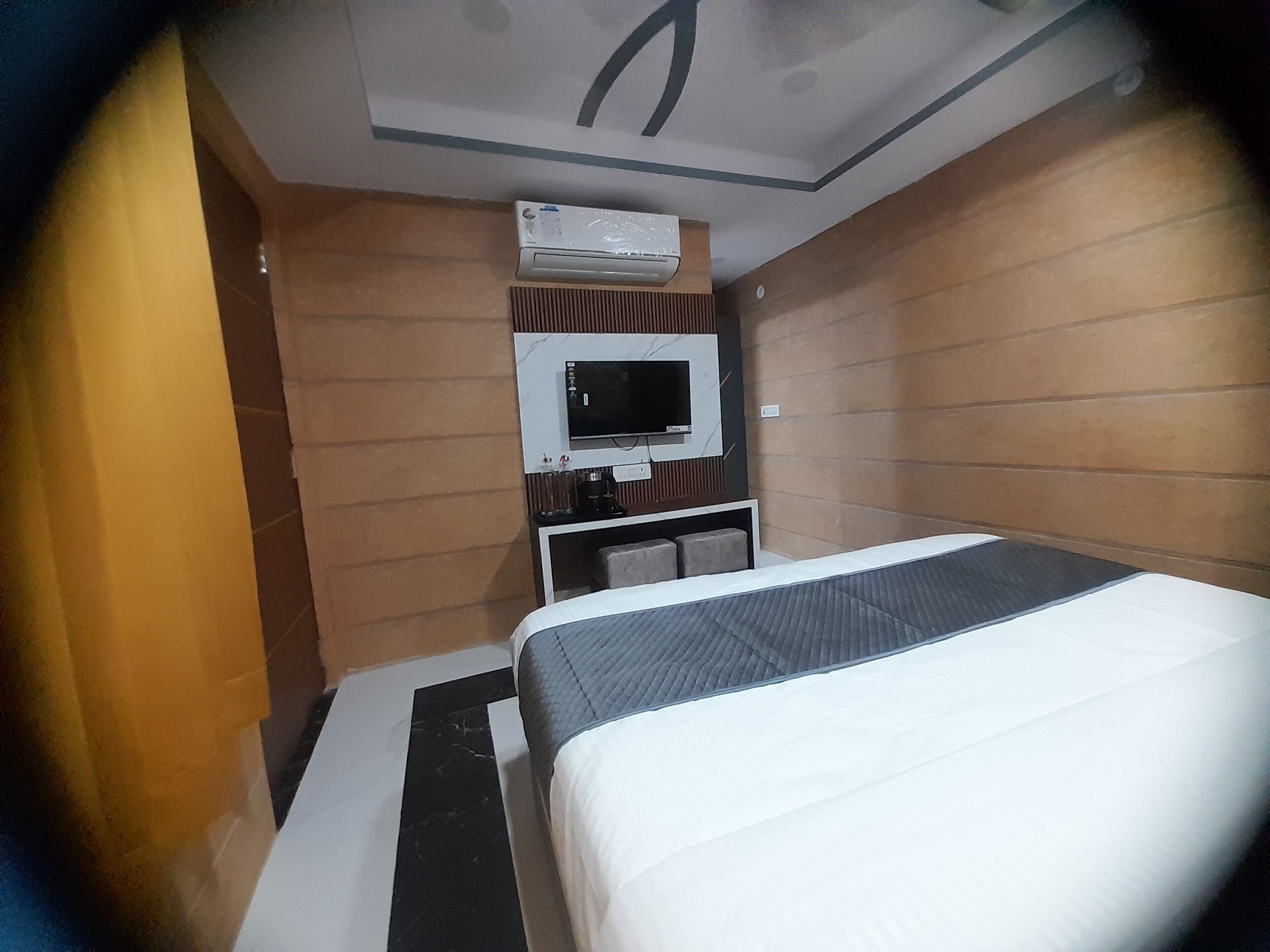 Hotel Asha Delight