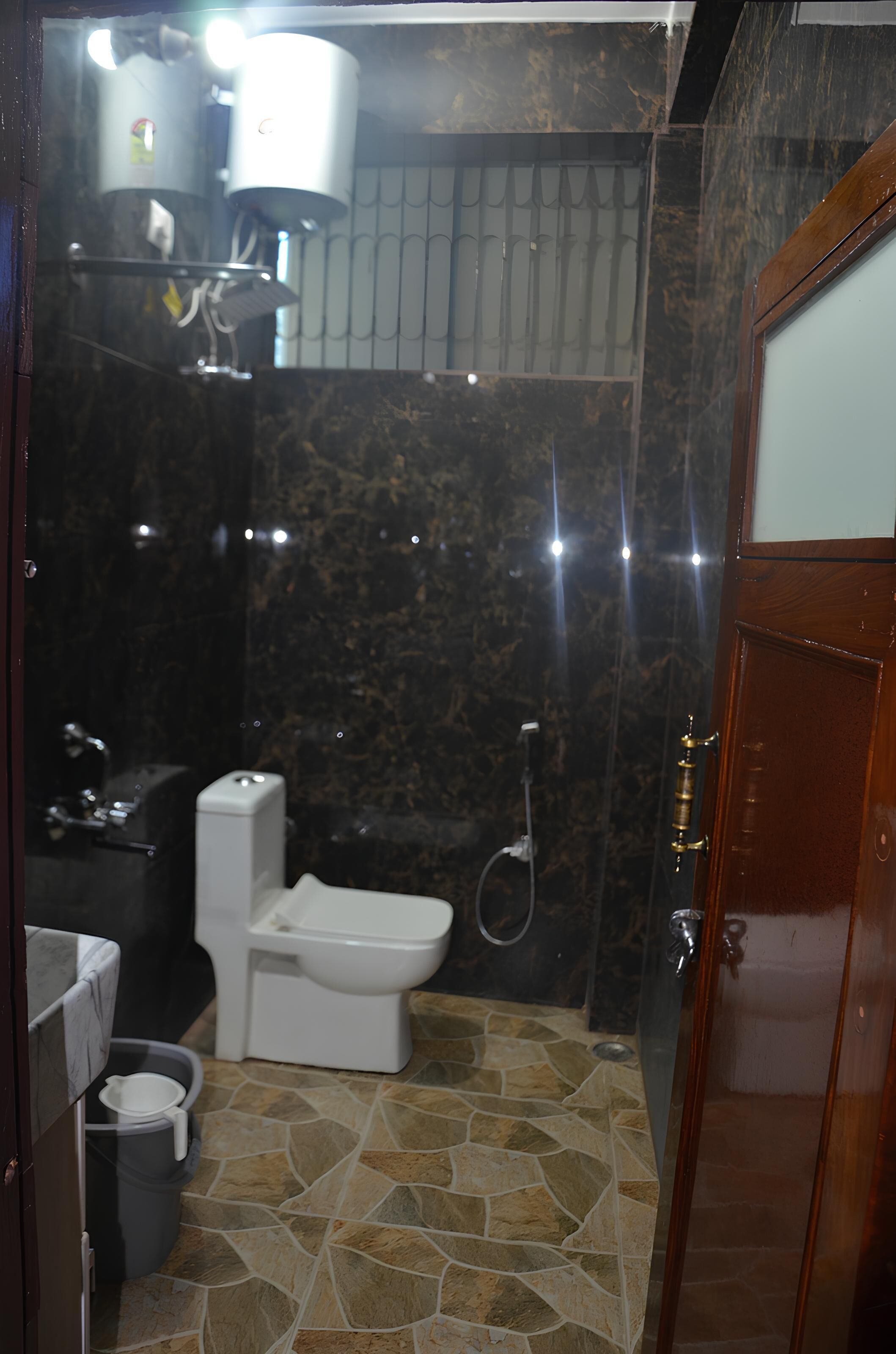 Hotel Monal