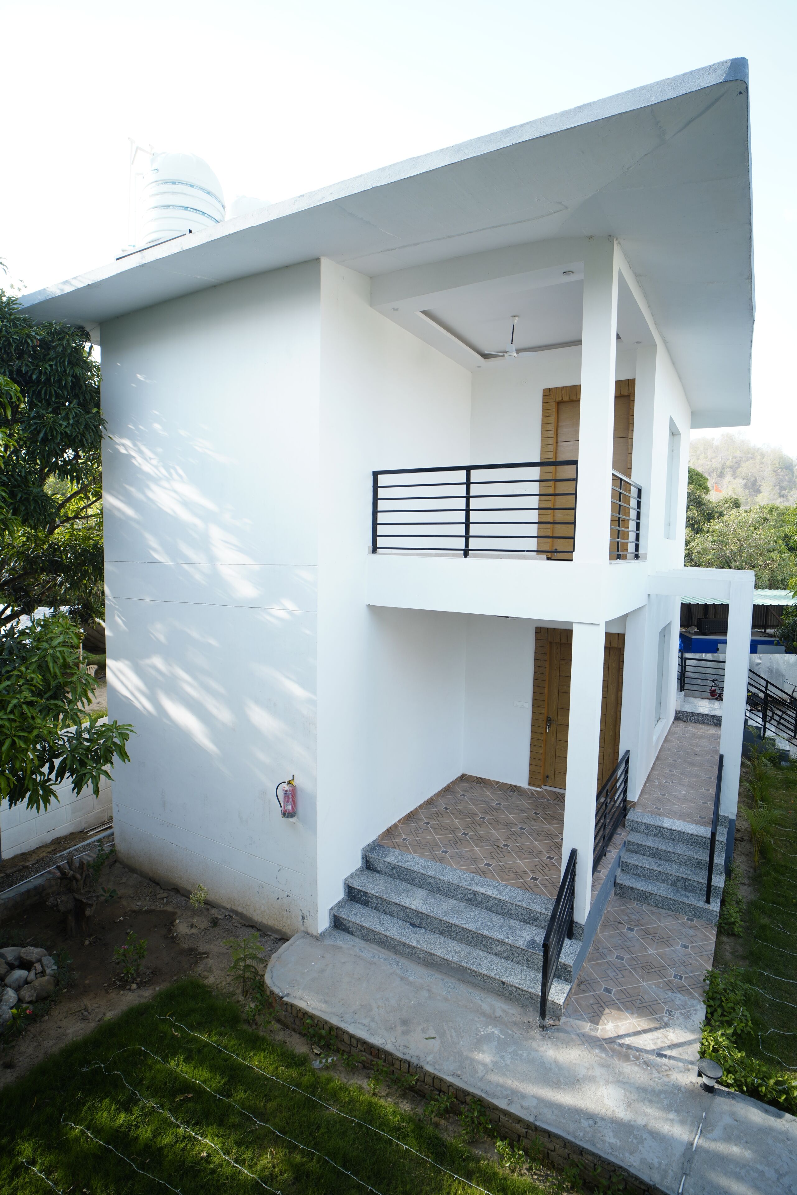 The White Oak Corbett Spa & Resort