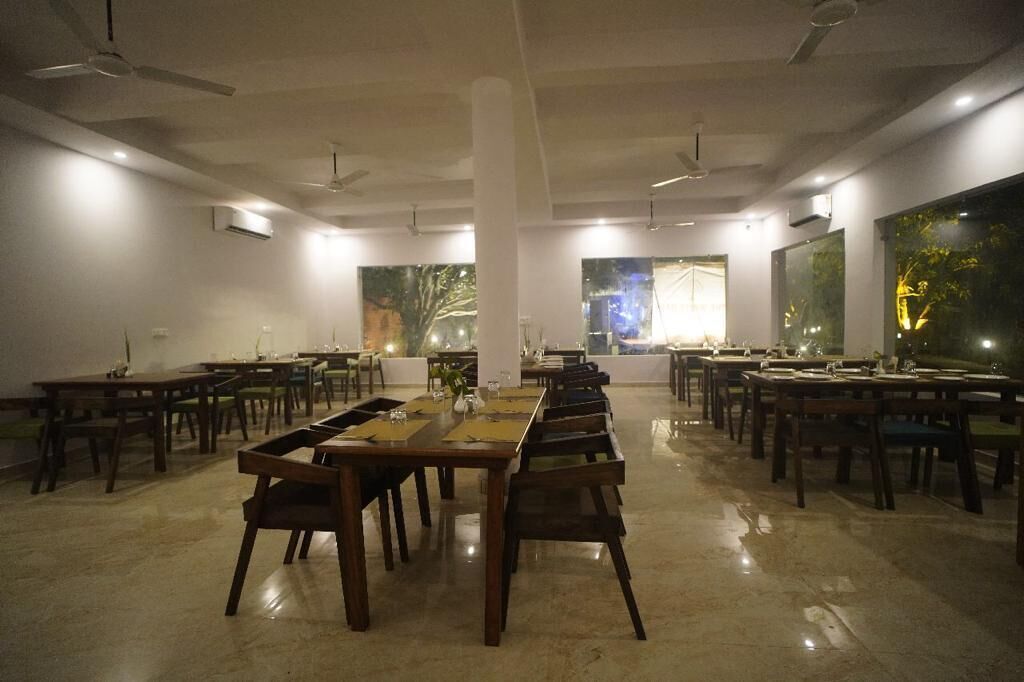 The White Oak Corbett Spa & Resort