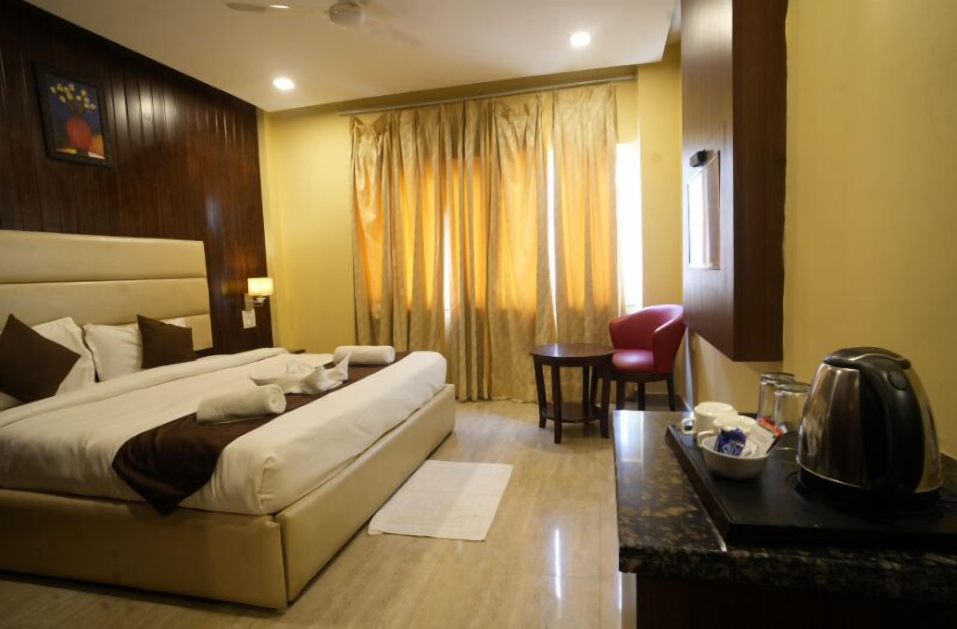 Hotel Royale Hills