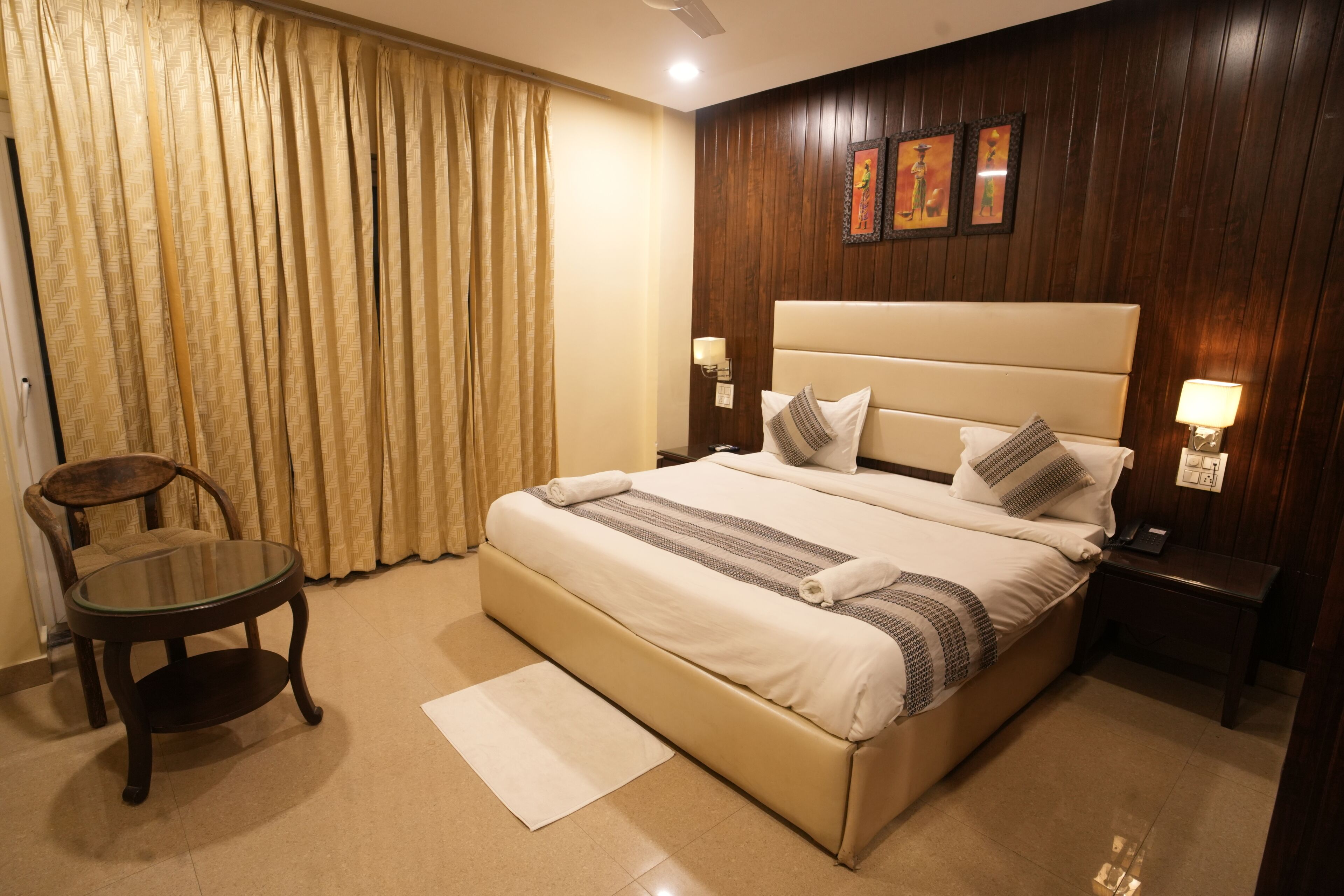 Hotel Royale Hills