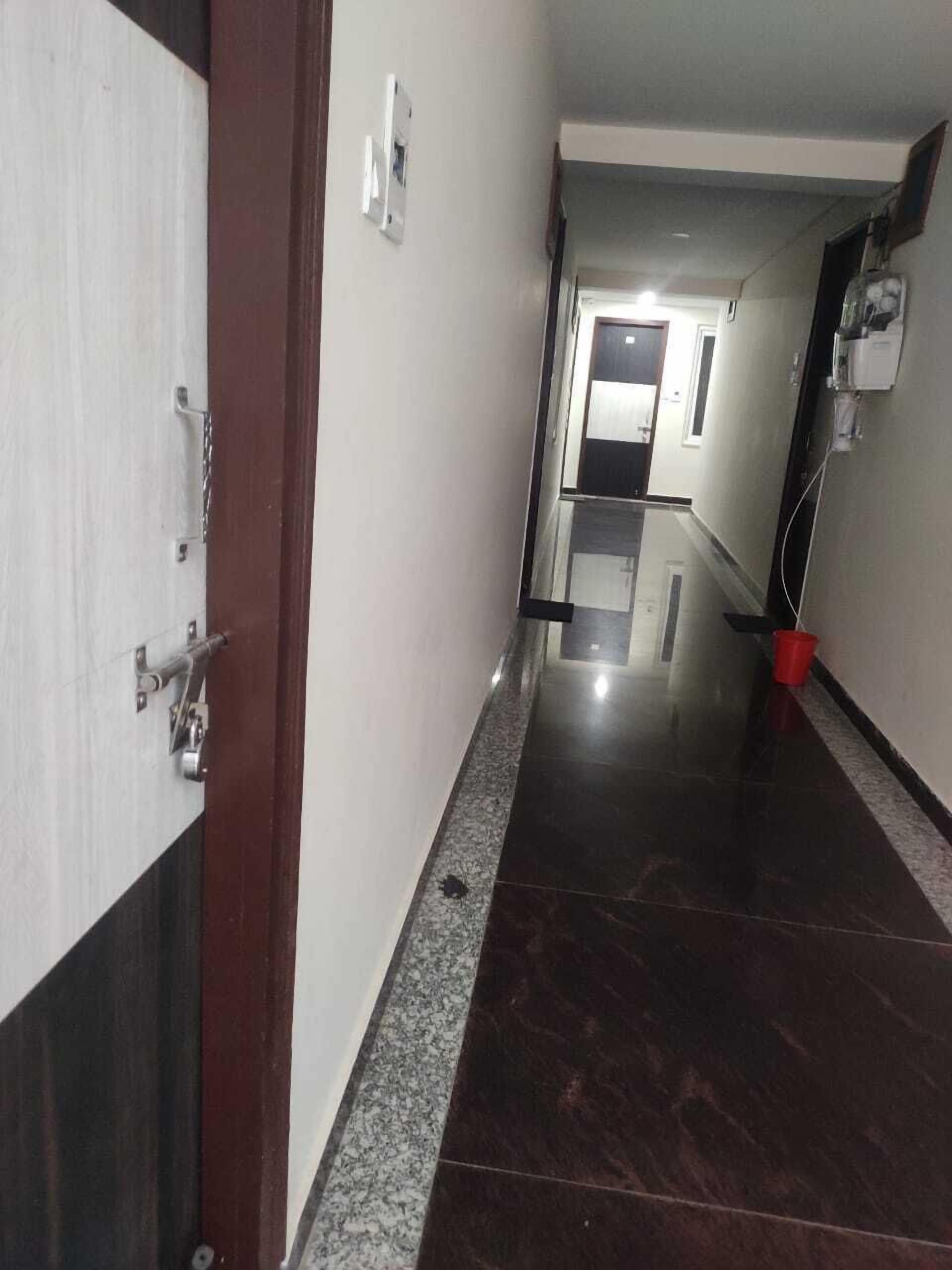 Tirath Hotel