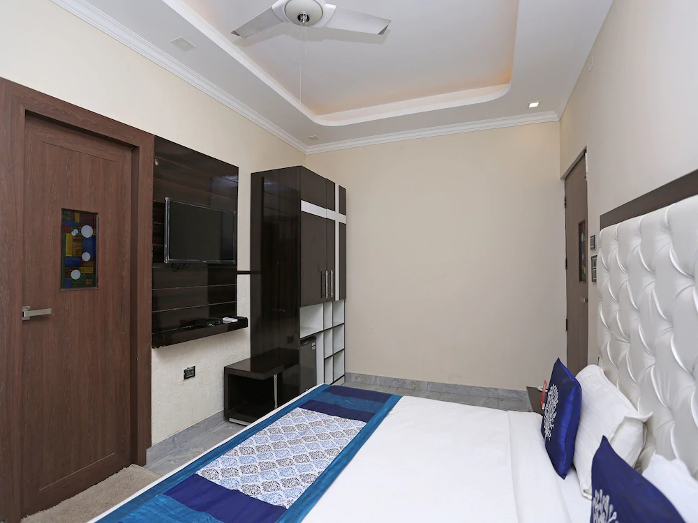 Hotel Arnavya by OYO Rooms