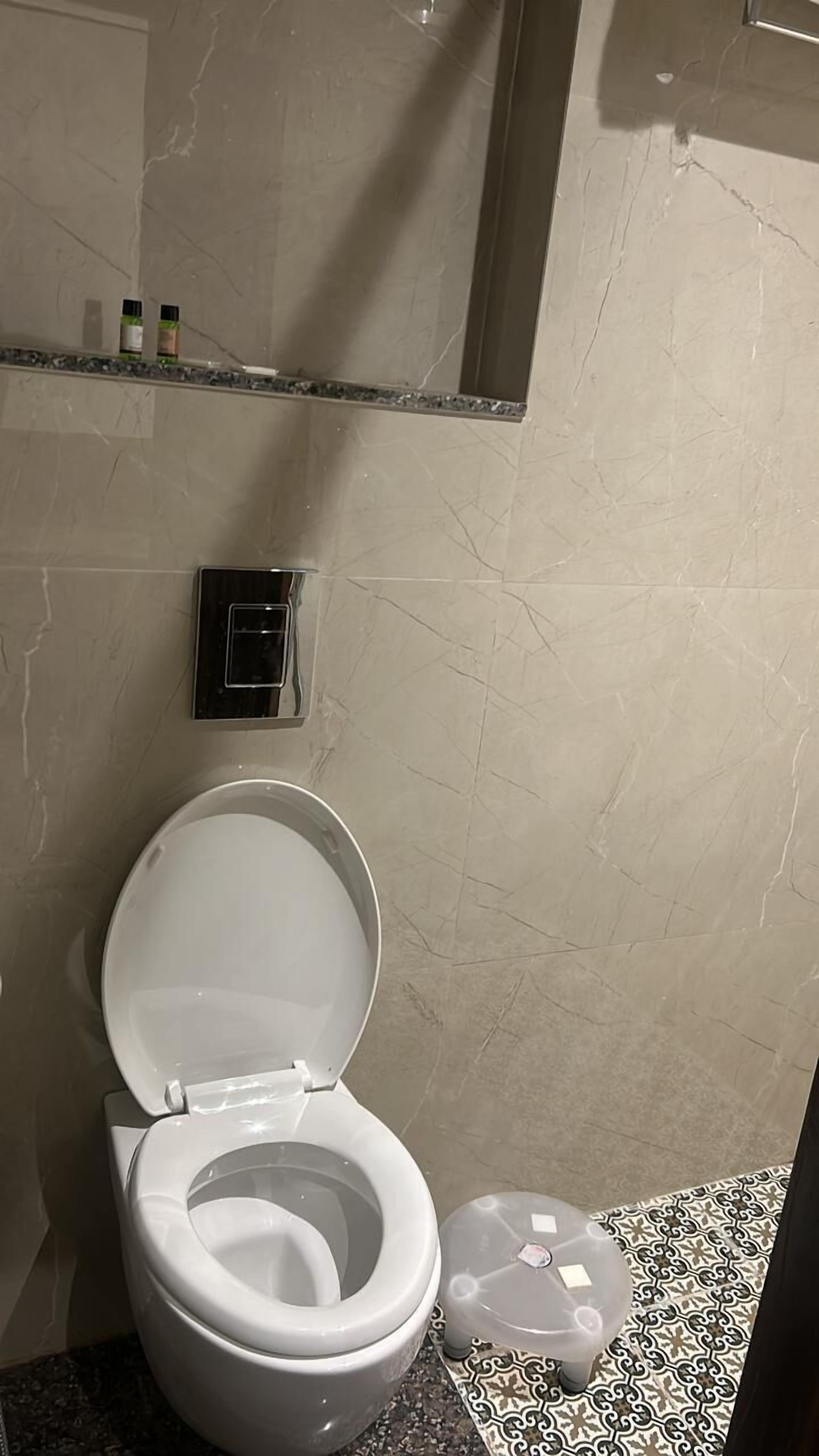 Shiv Kedar Hotel