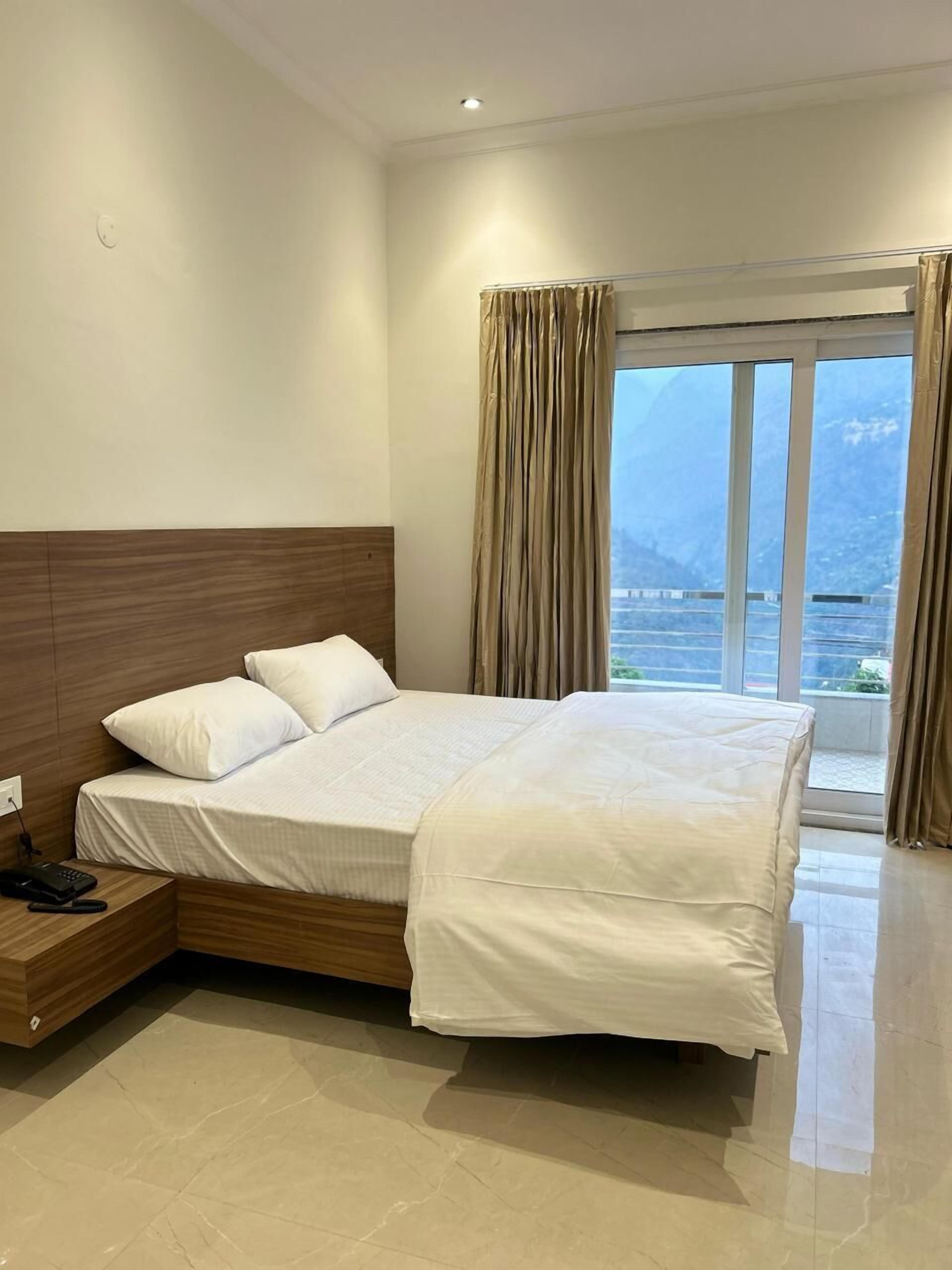 Shiv Kedar Hotel