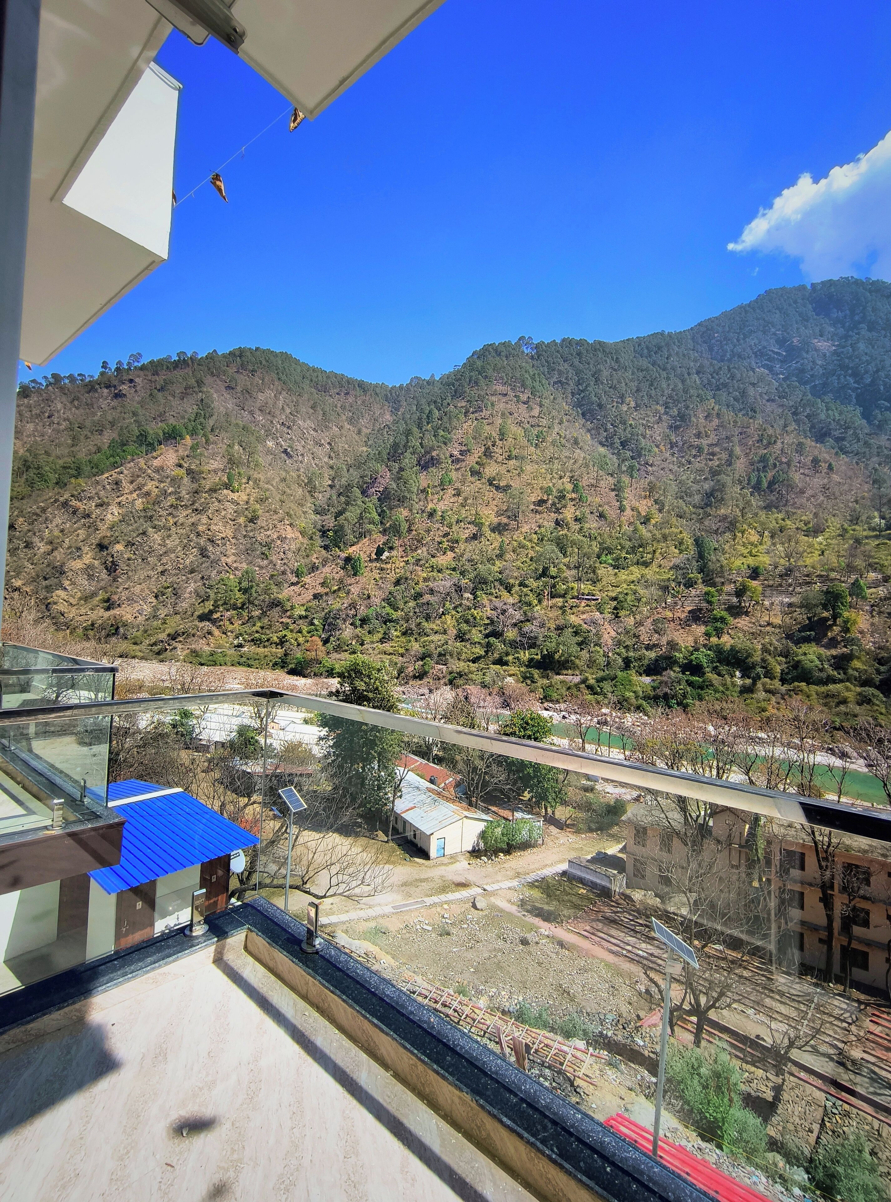 Hotel Hill River View Resort