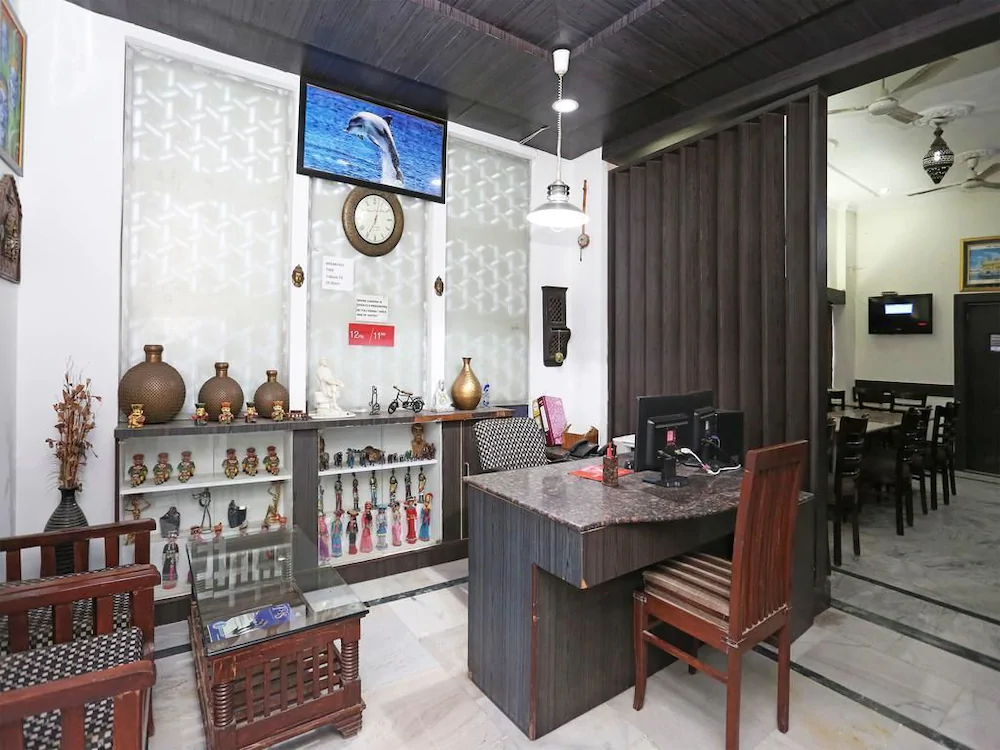 Crown Courtyard By Naavagat