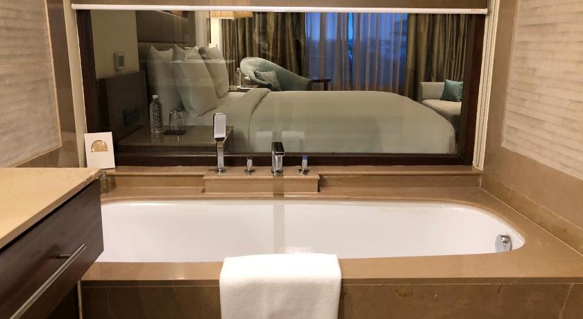 Doubletree by Hilton Agra