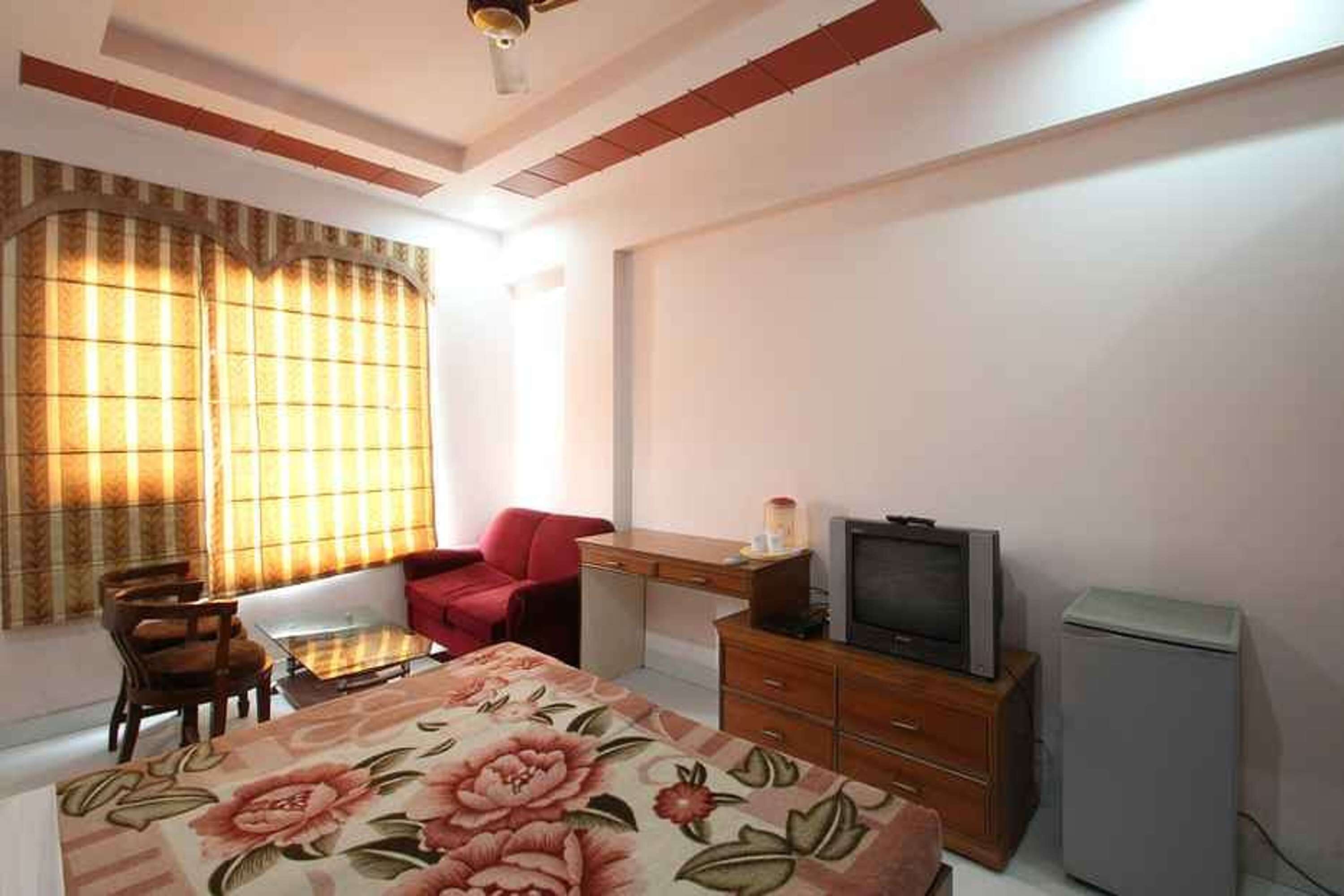 Hotel Chanakya / Chanakaya