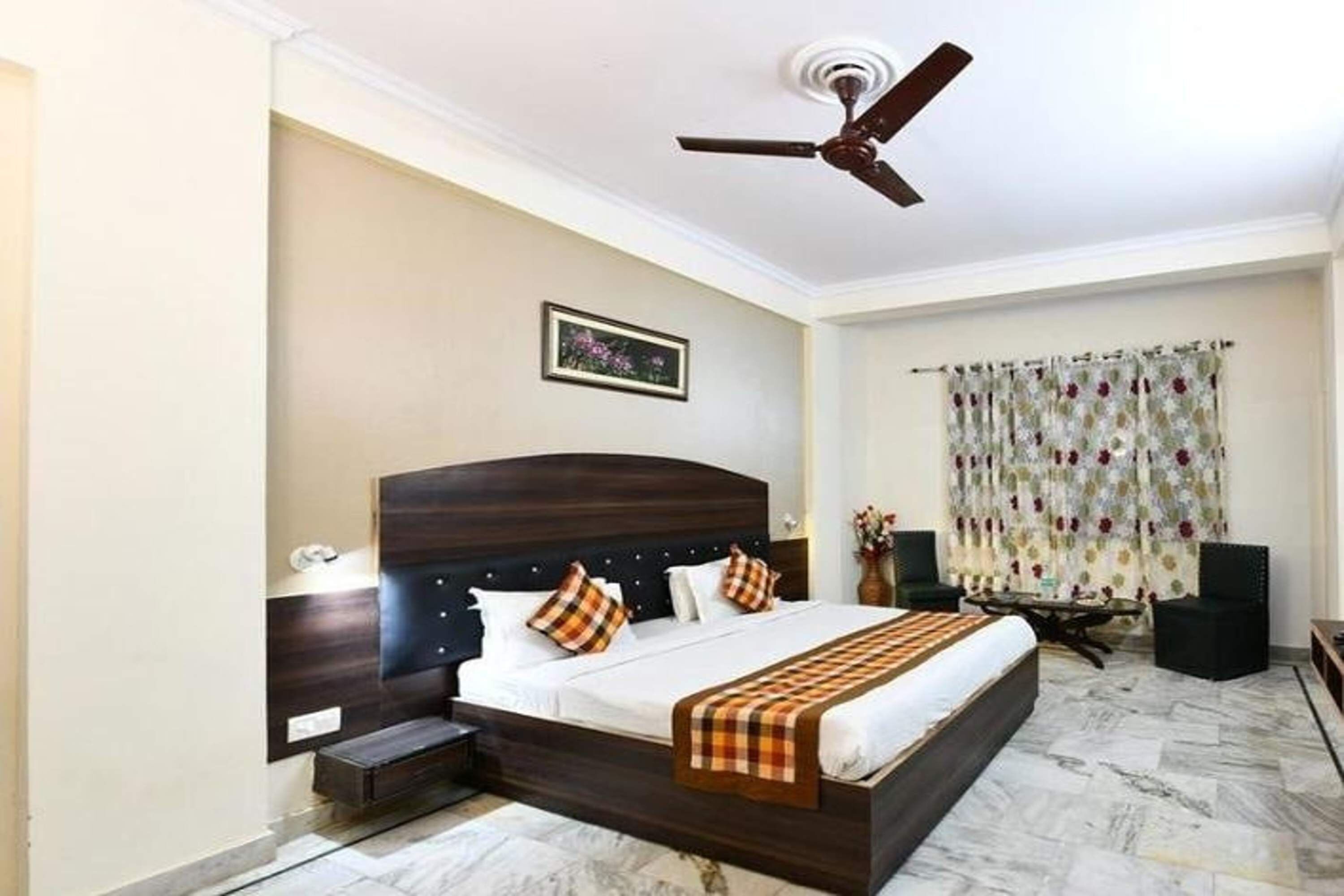Hotel Chanakya / Chanakaya